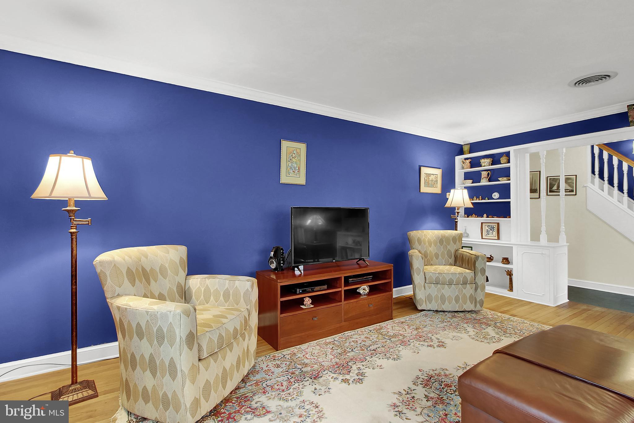 TWIN OAKS - Residential