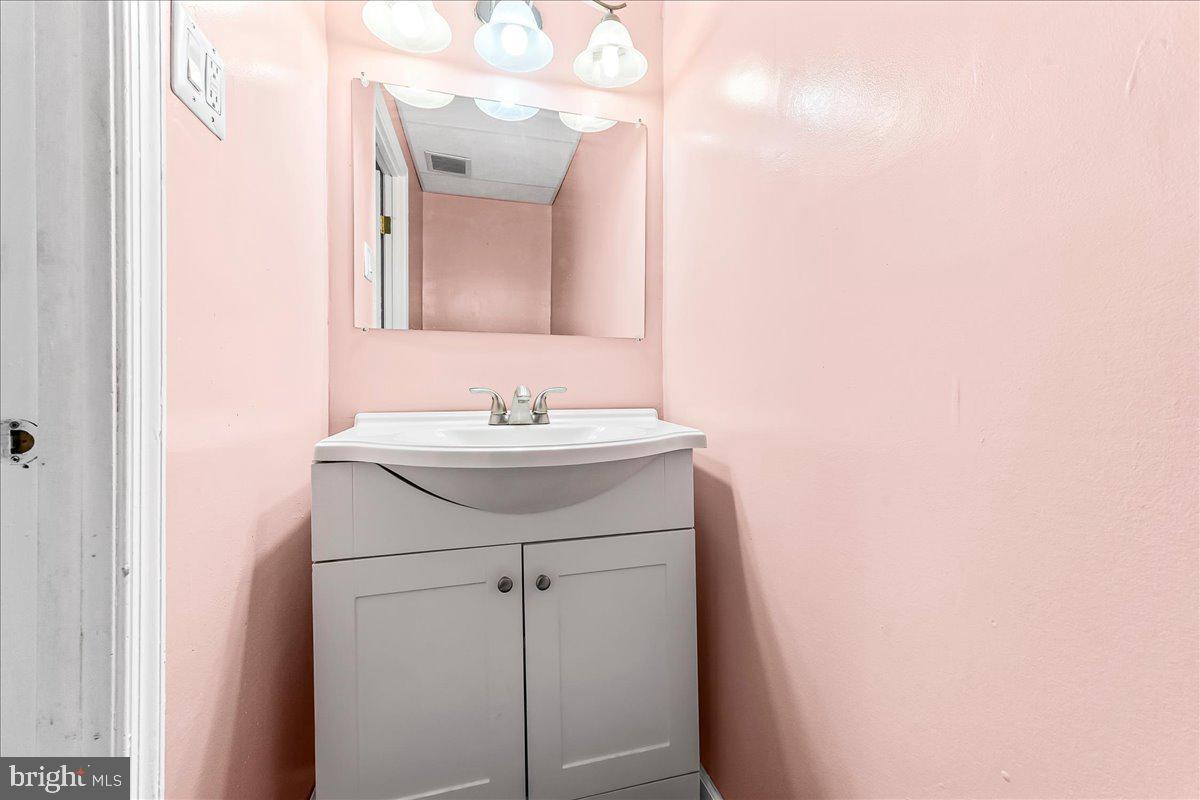 KENRICK HILLS - Residential