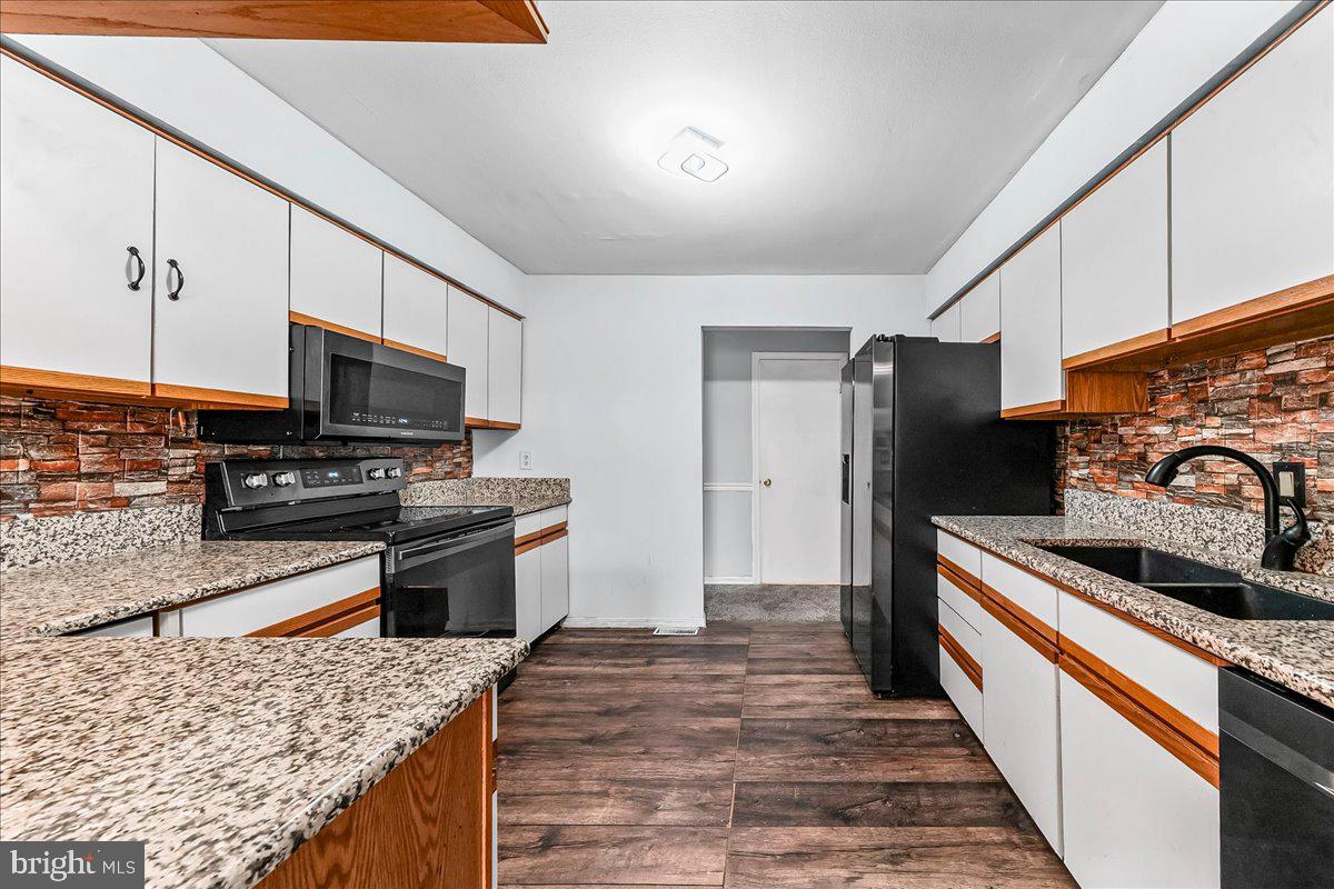 KENRICK HILLS - Residential