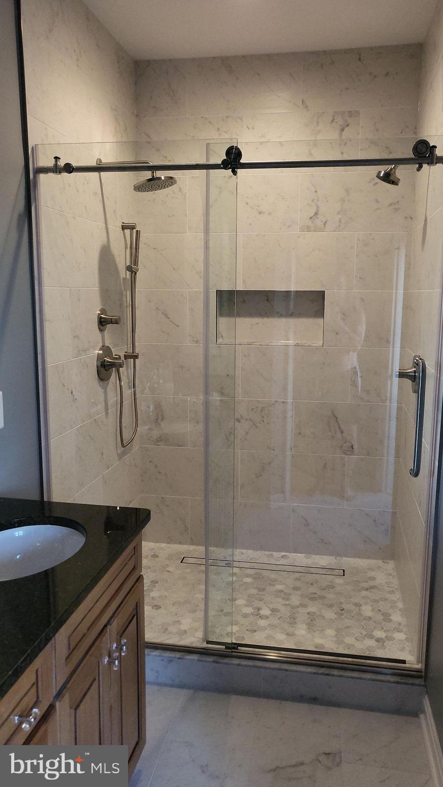 LANSDOWNE TOWN CENTER - Residential