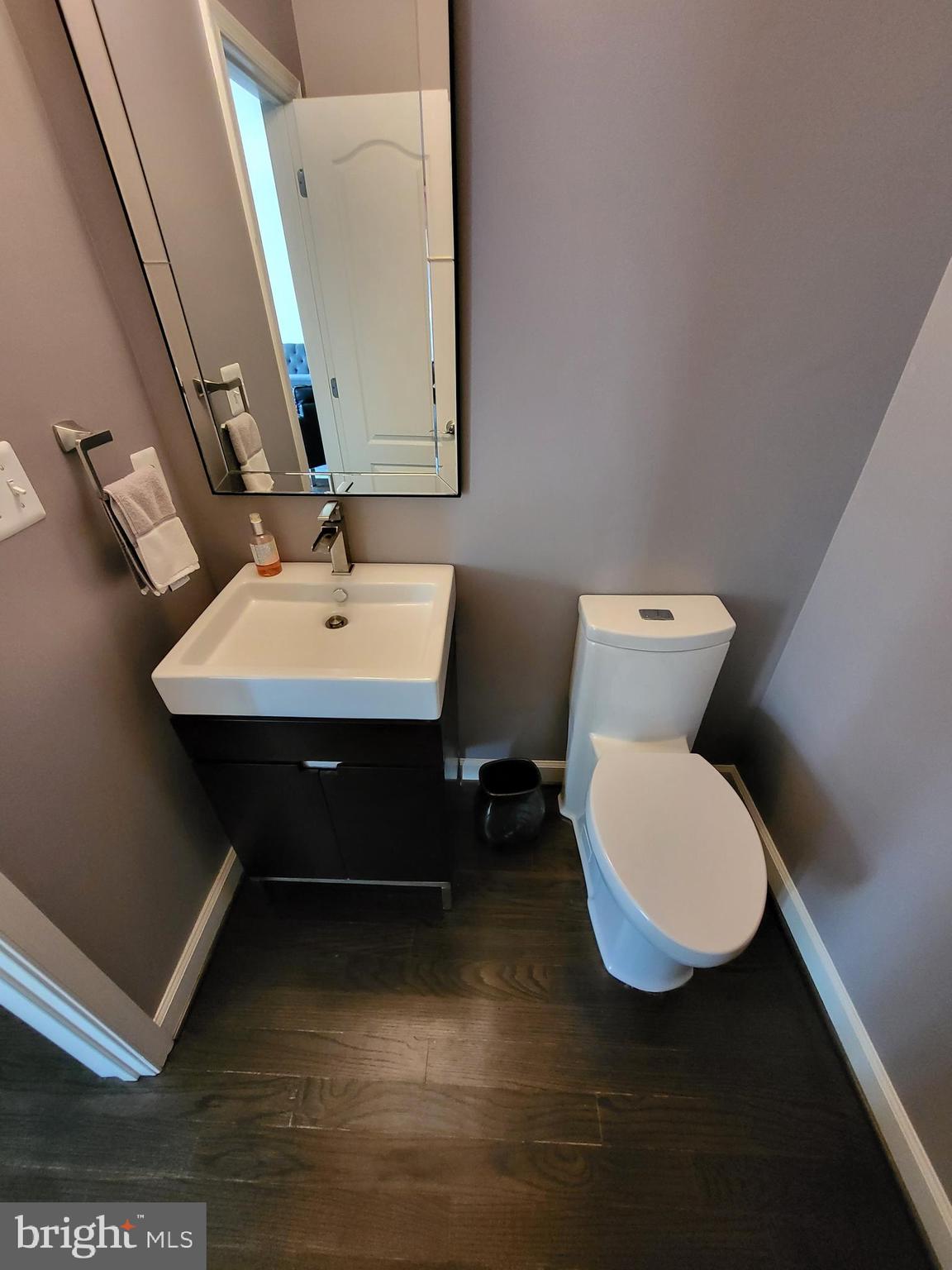 LANSDOWNE TOWN CENTER - Residential