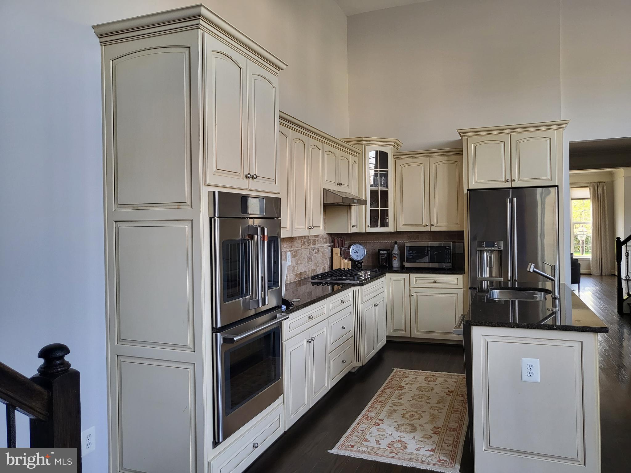 LANSDOWNE TOWN CENTER - Residential