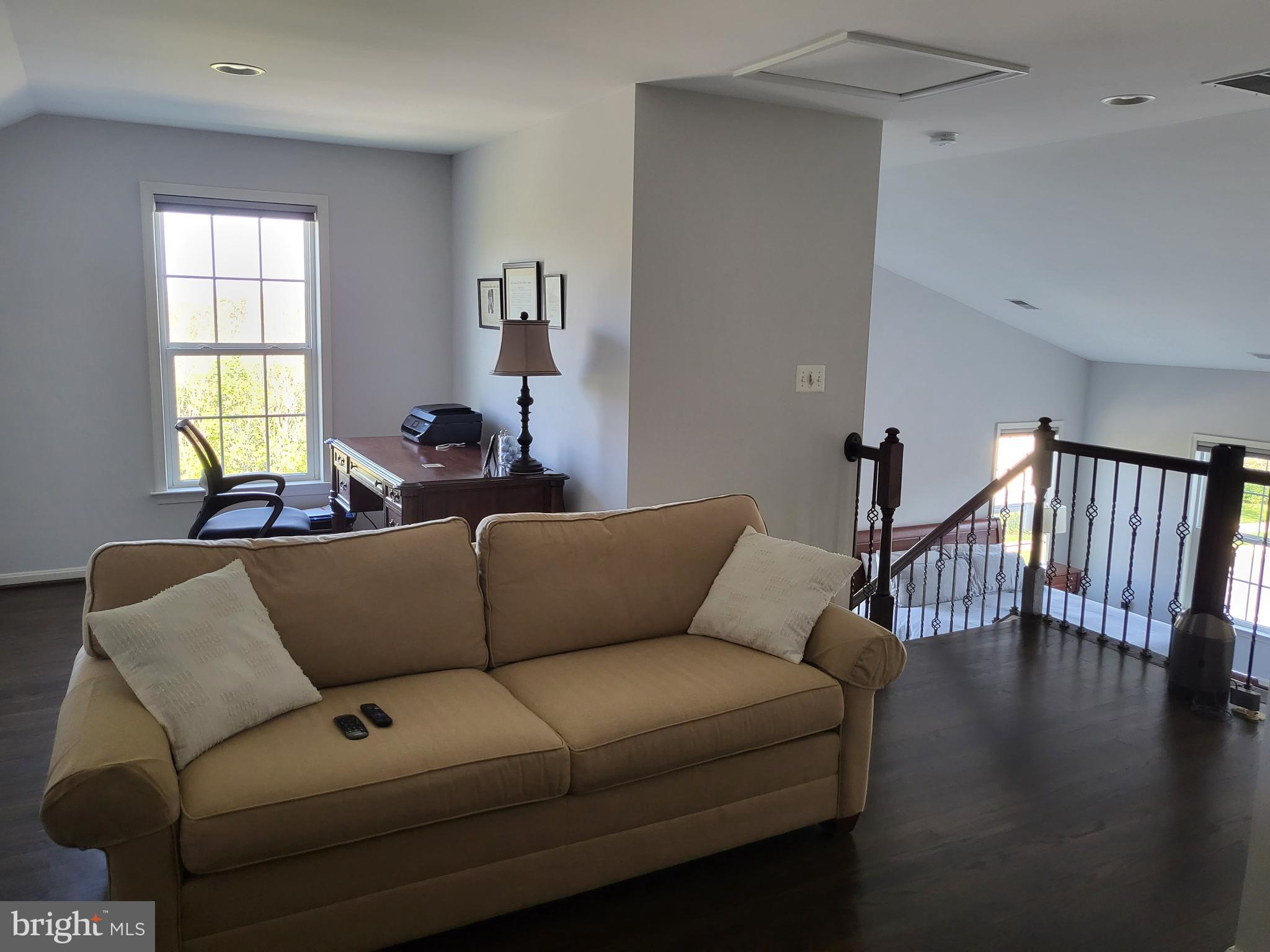 LANSDOWNE TOWN CENTER - Residential