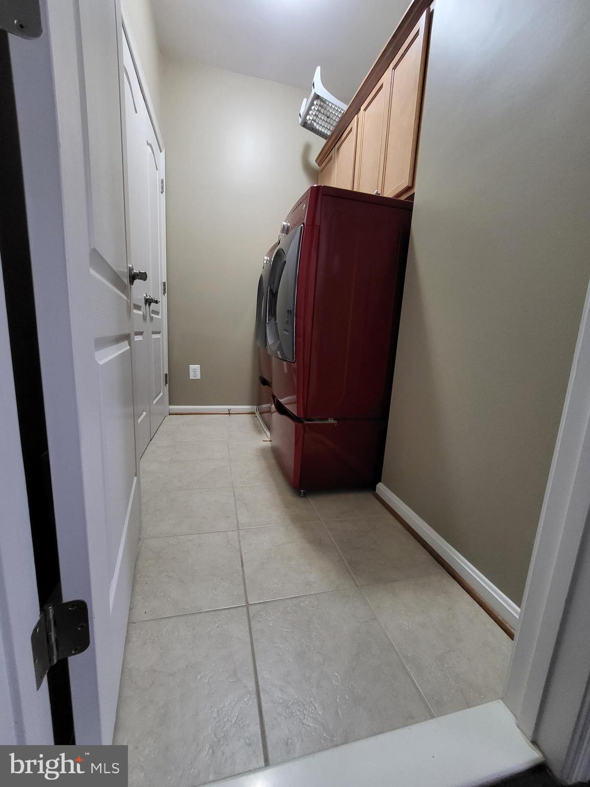 LANSDOWNE TOWN CENTER - Residential