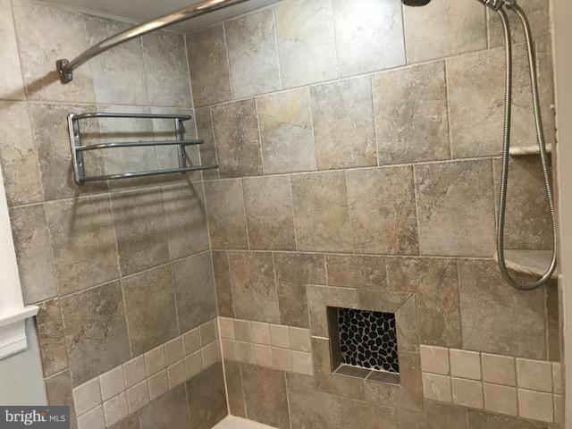 PHILLIPS - Residential Lease