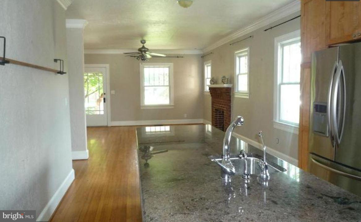 PHILLIPS - Residential Lease