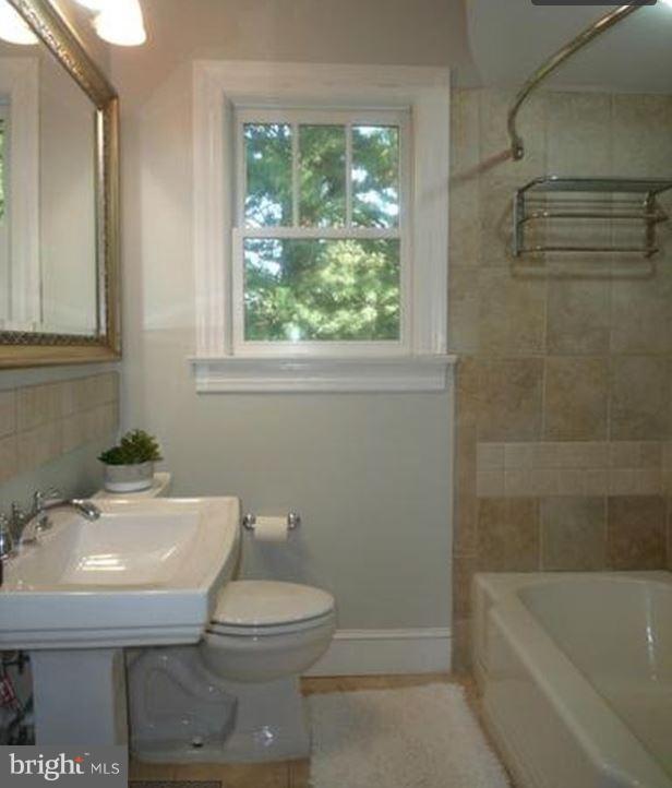 PHILLIPS - Residential Lease