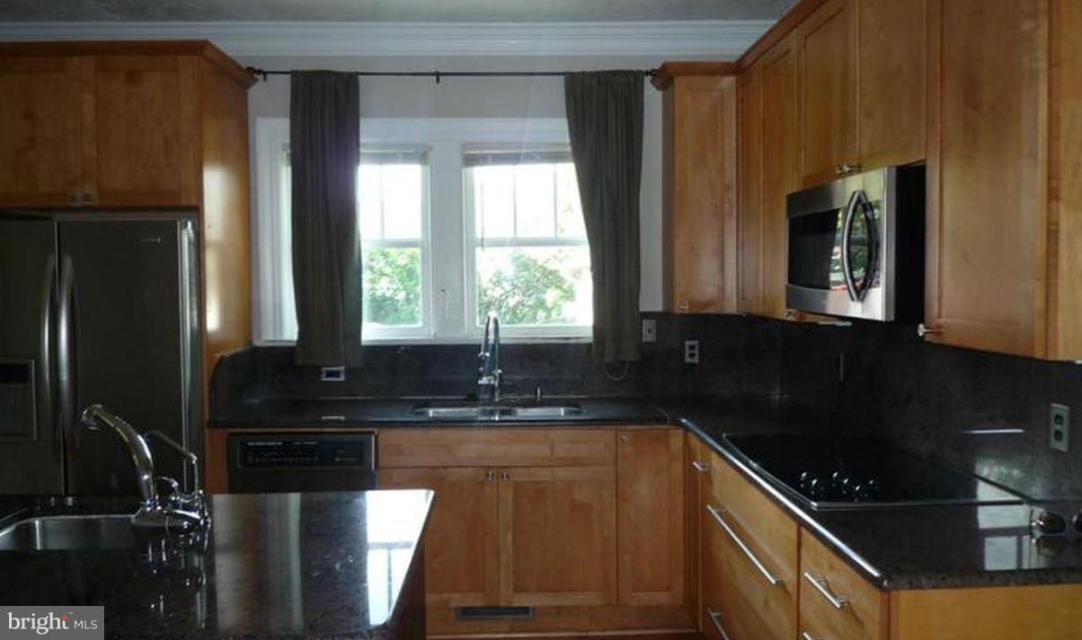 PHILLIPS - Residential Lease