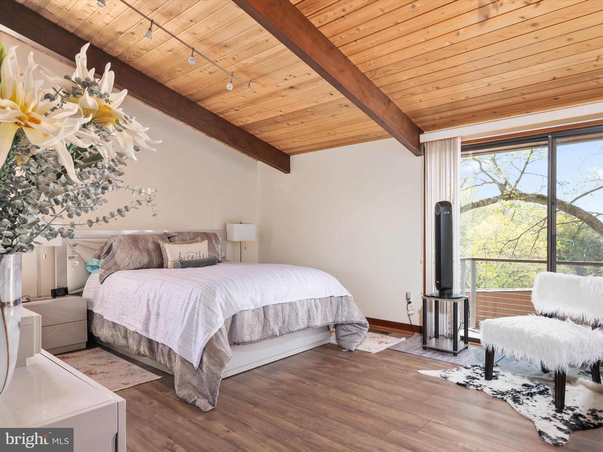 BROADVIEW ESTATES - Residential