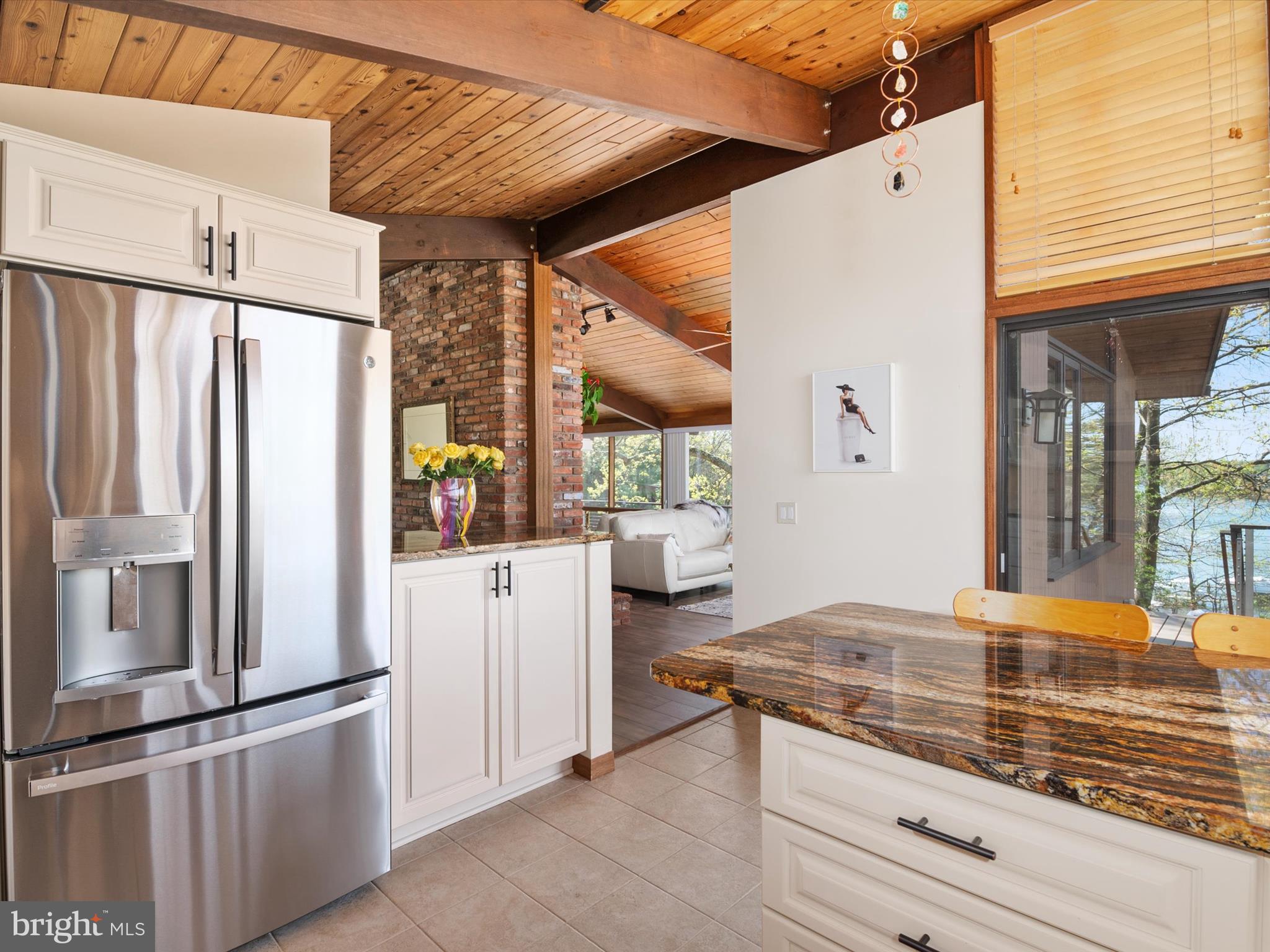 BROADVIEW ESTATES - Residential