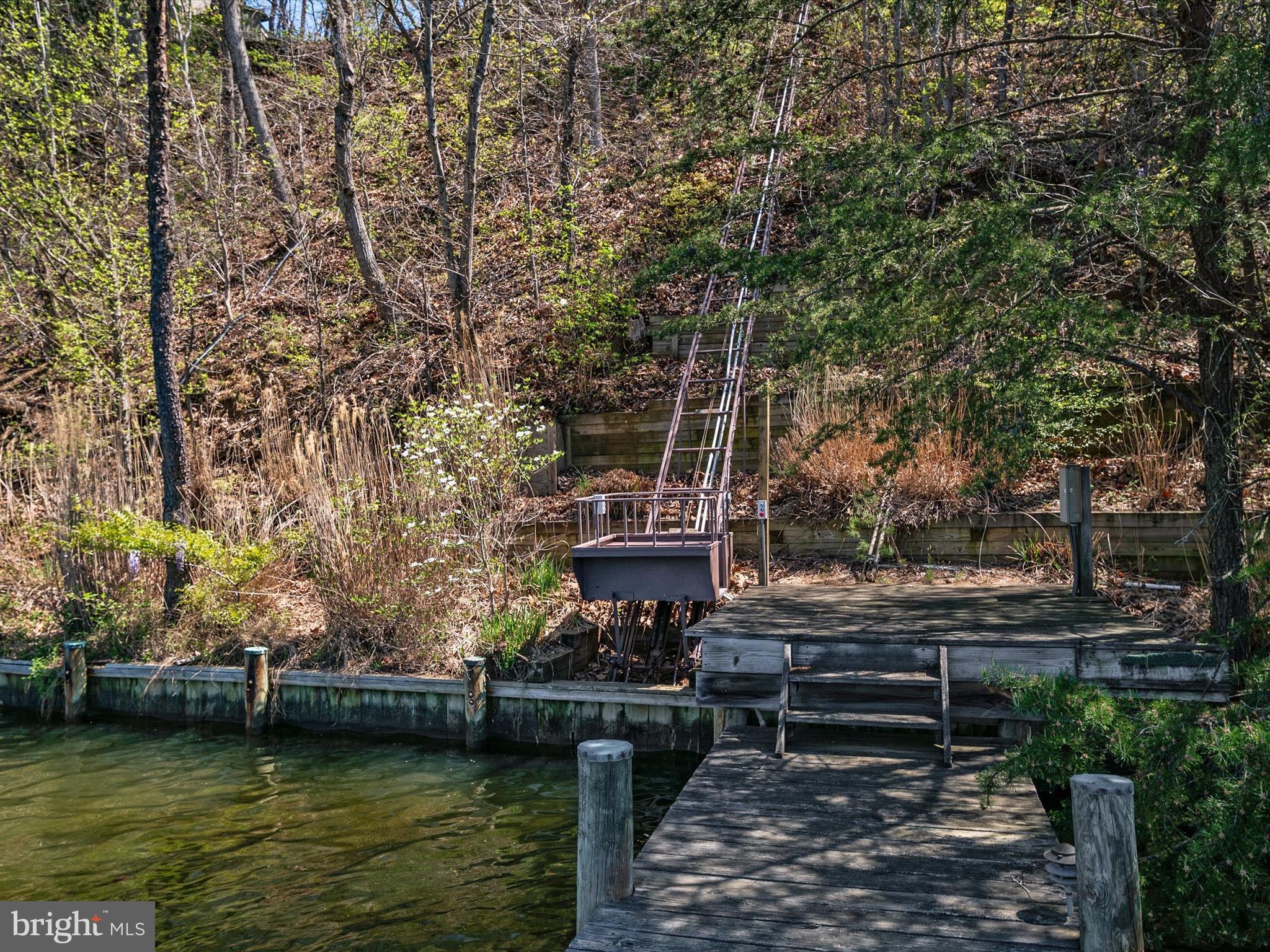 BROADVIEW ESTATES - Residential