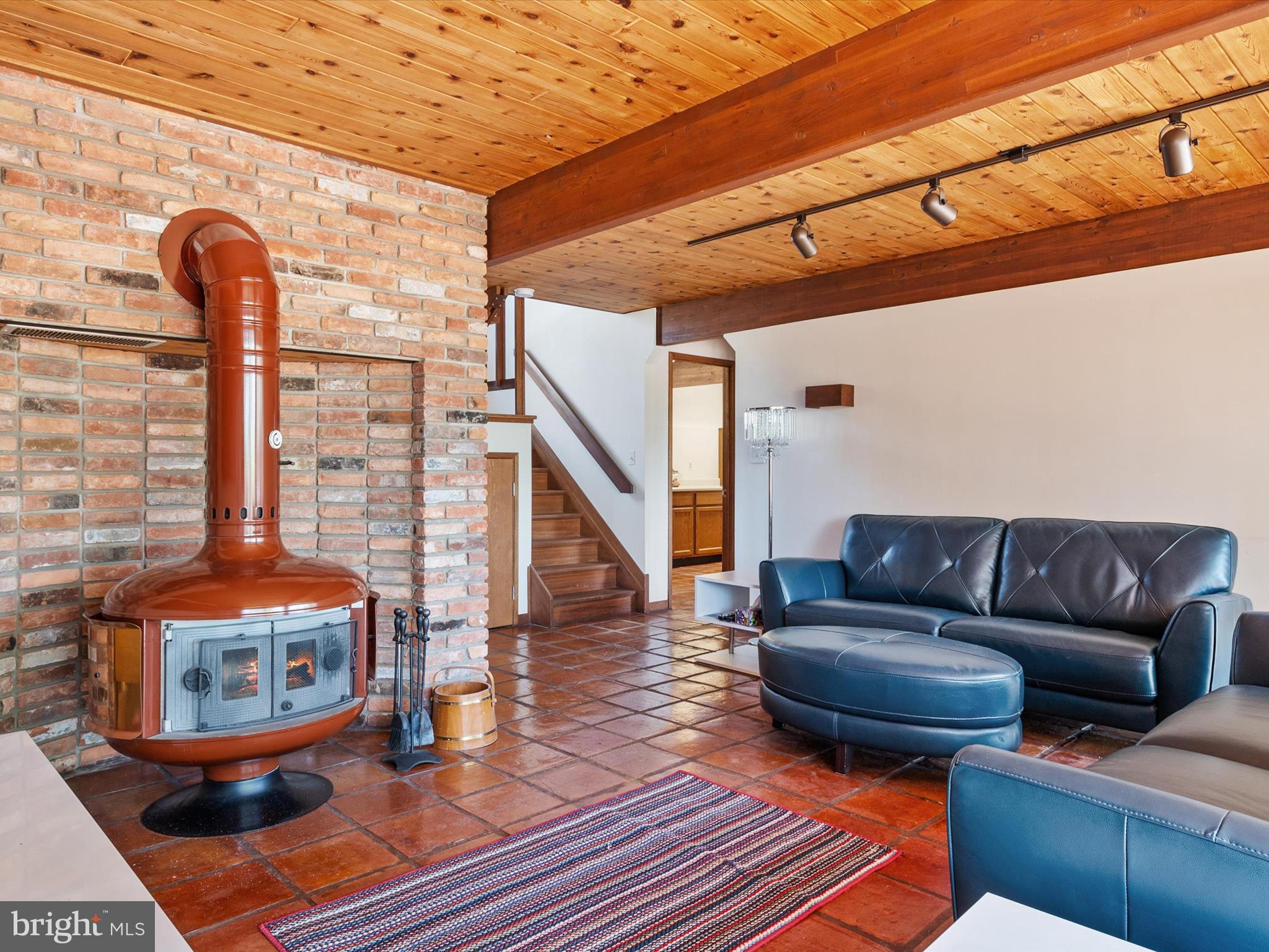 BROADVIEW ESTATES - Residential