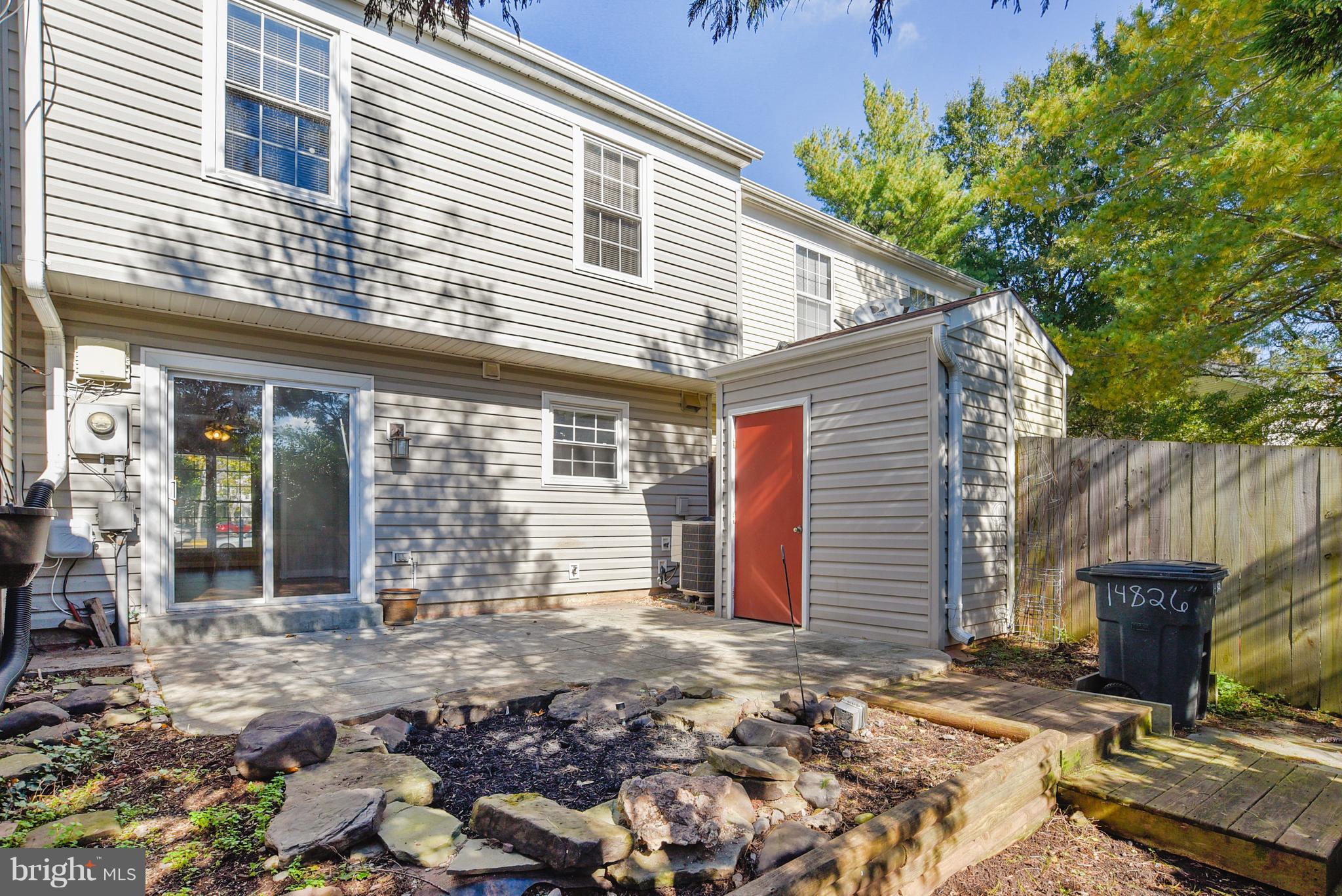 LONDON TOWN WEST - Residential