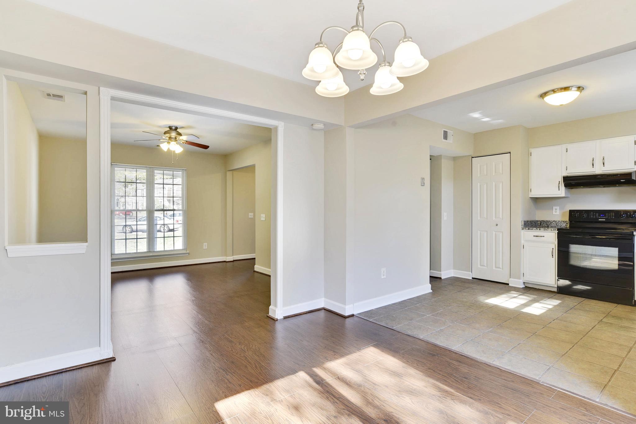 LONDON TOWN WEST - Residential