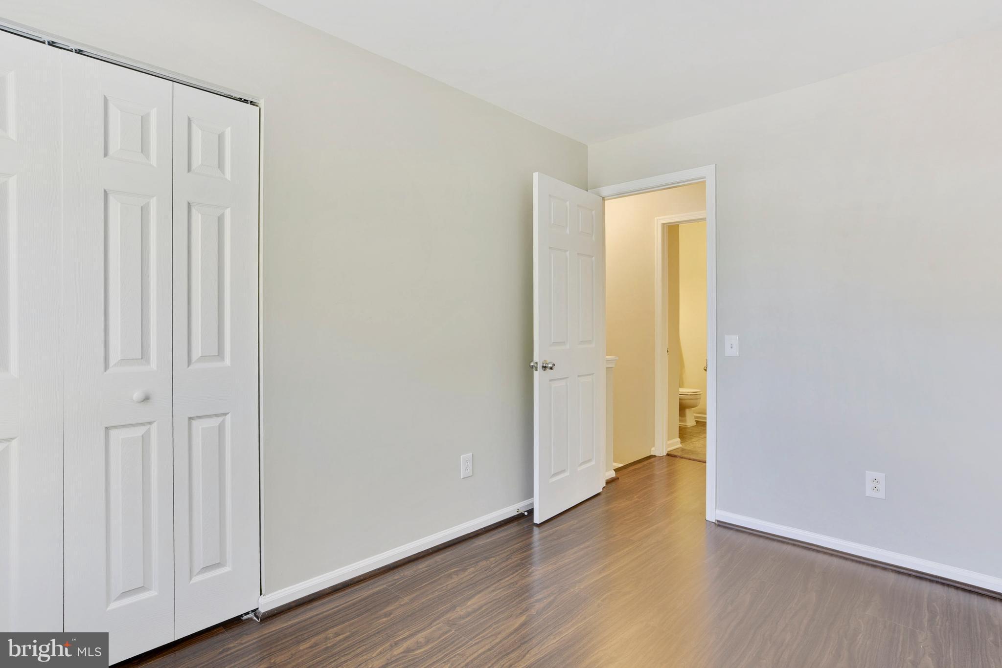 LONDON TOWN WEST - Residential