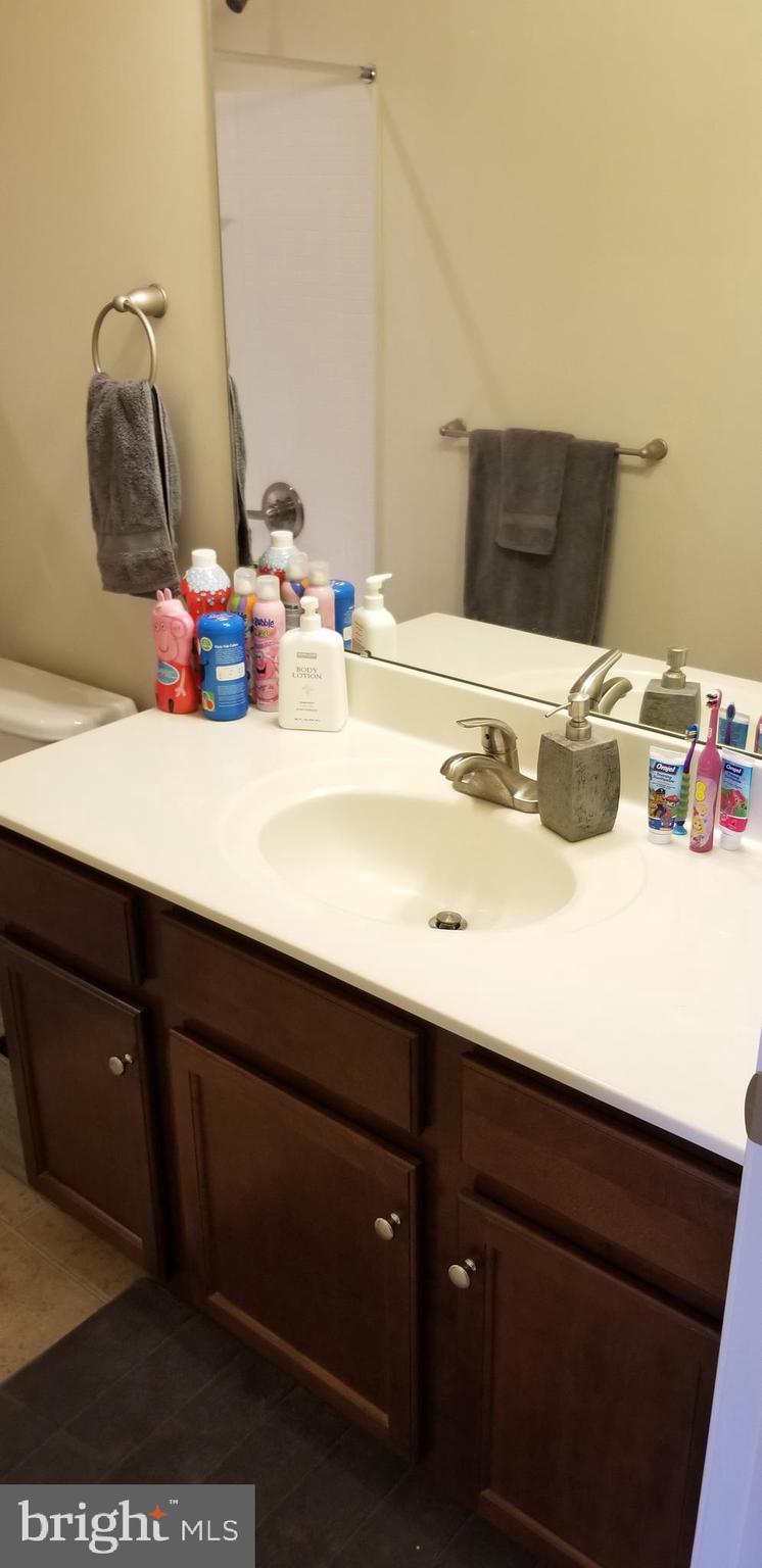 LINTON AT BALLENGER - Residential Lease