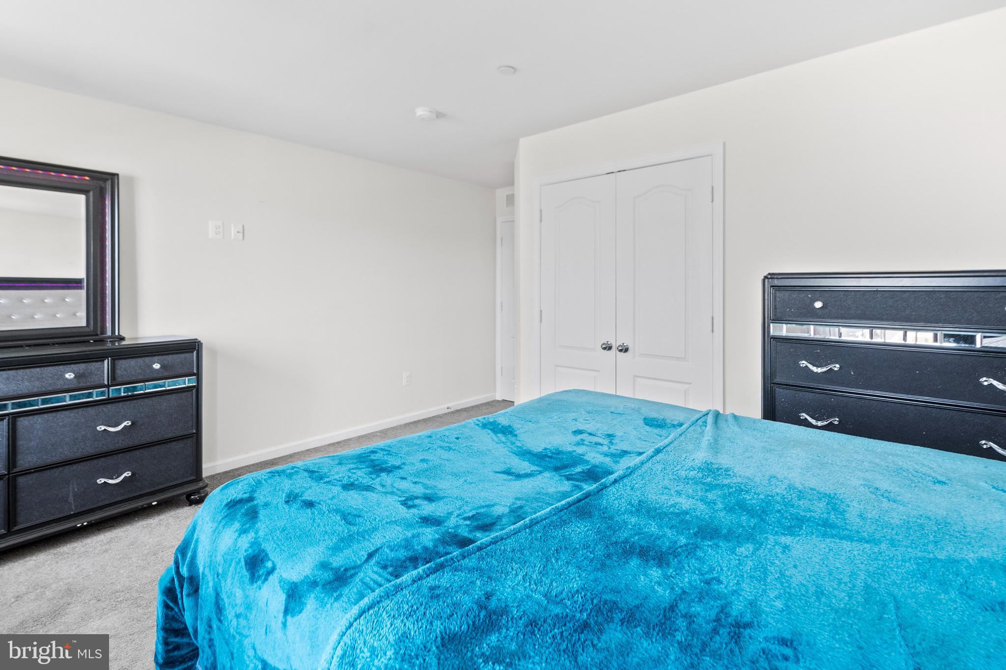 MEADOWBROOK - Residential