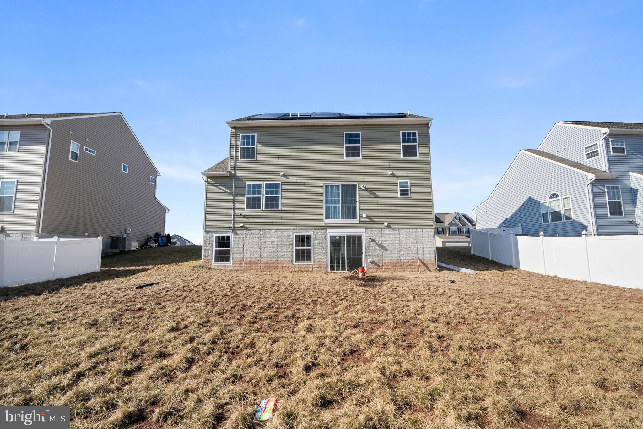 MEADOWBROOK - Residential