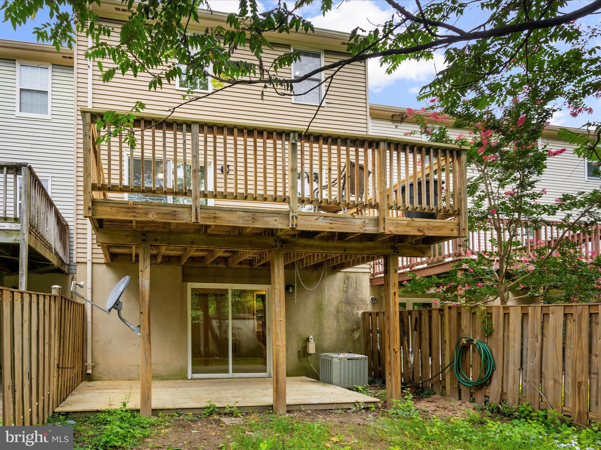 ELIZABETHS LANDING - Residential