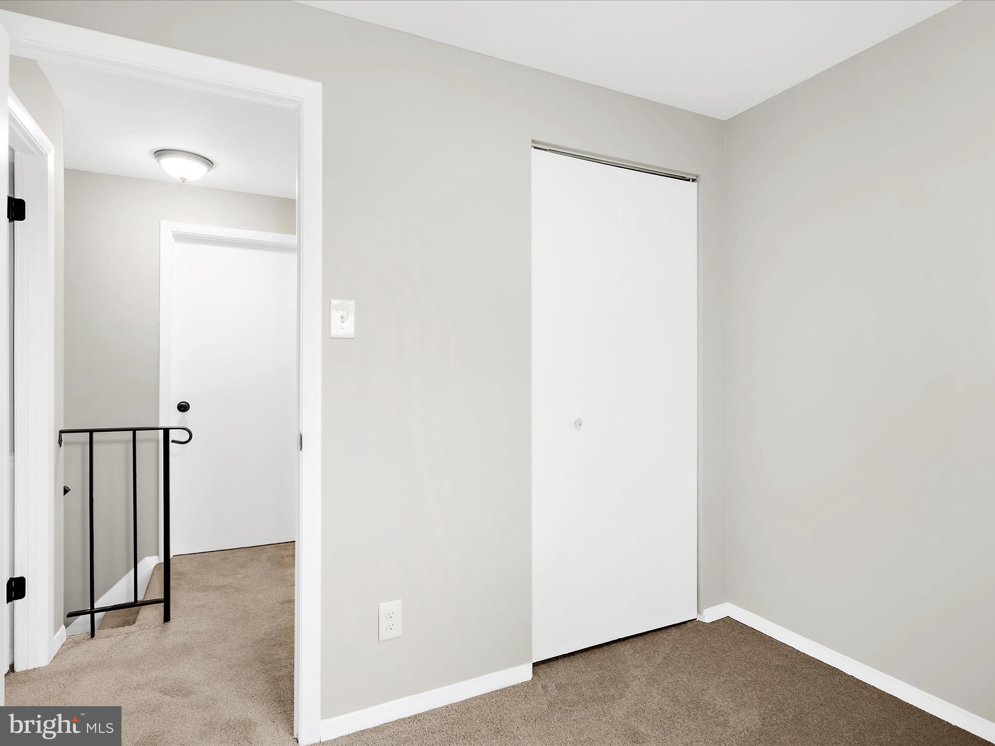 ELIZABETHS LANDING - Residential