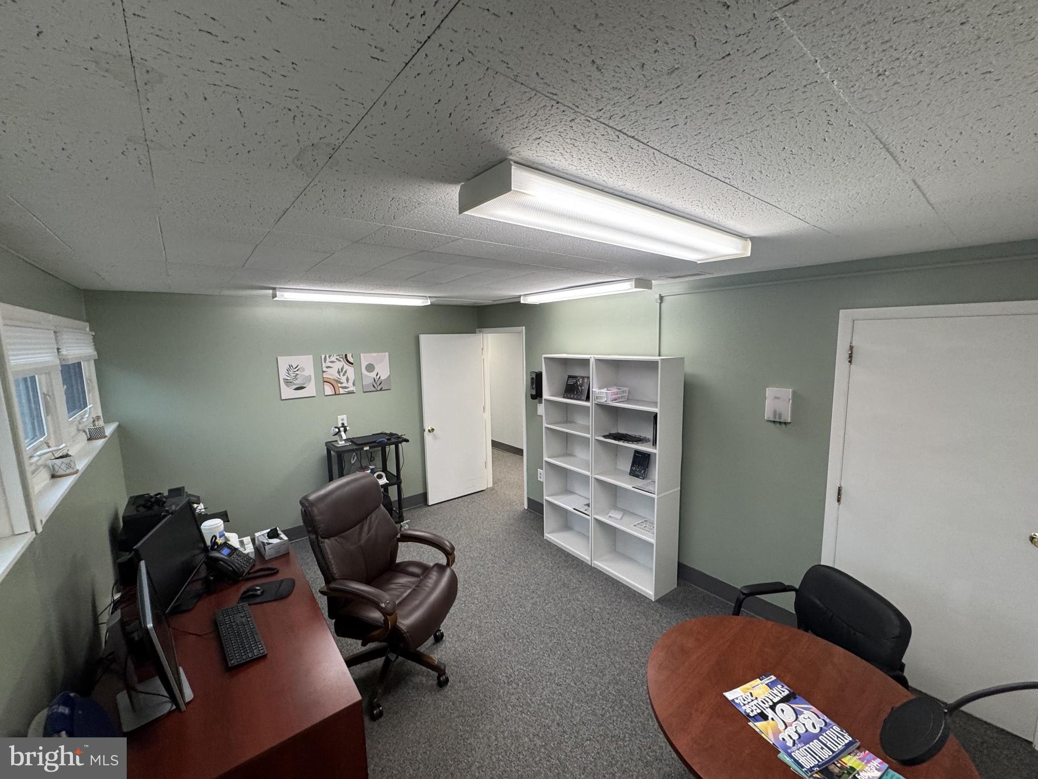 HIGHLANDS - Commercial Lease