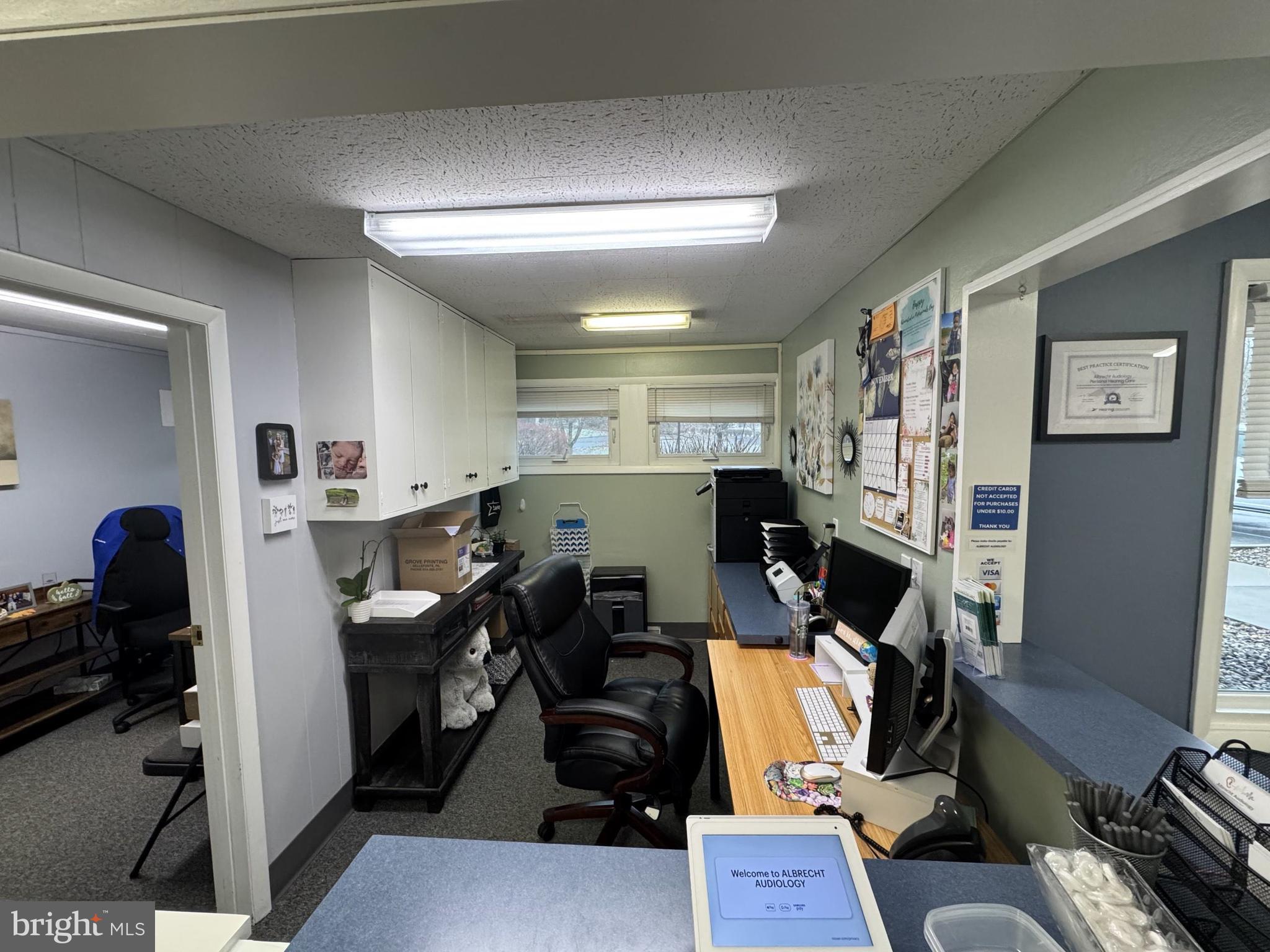 HIGHLANDS - Commercial Lease