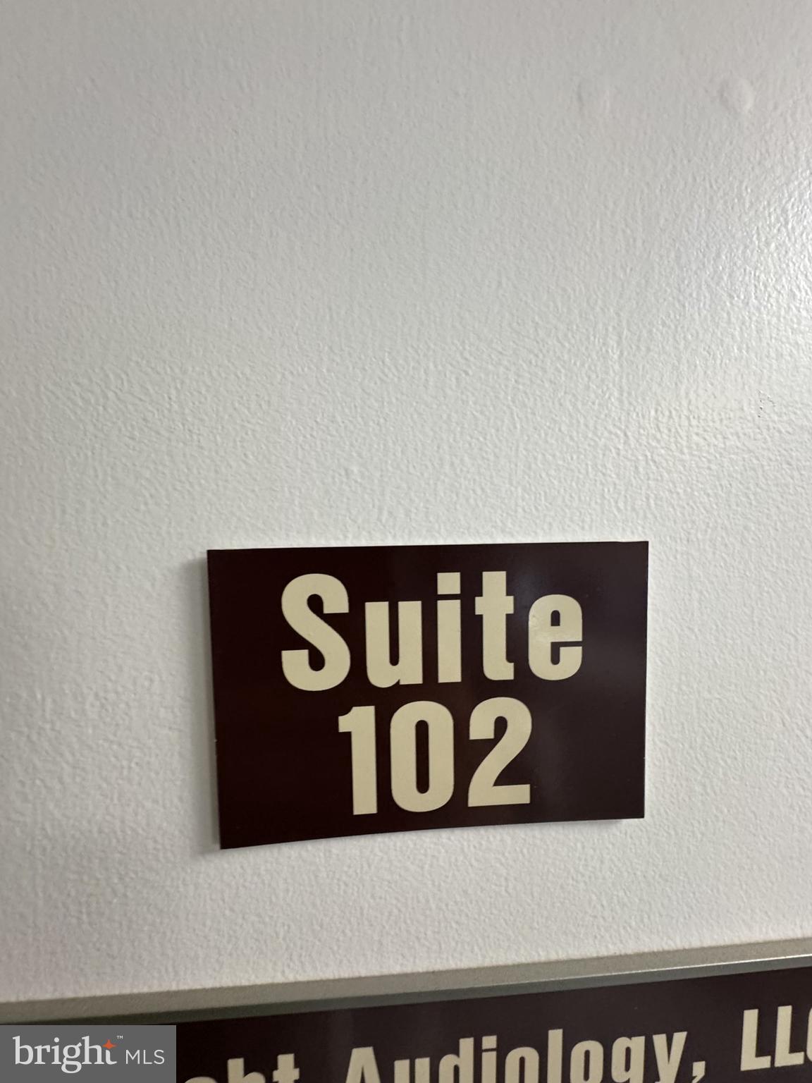 HIGHLANDS - Commercial Lease