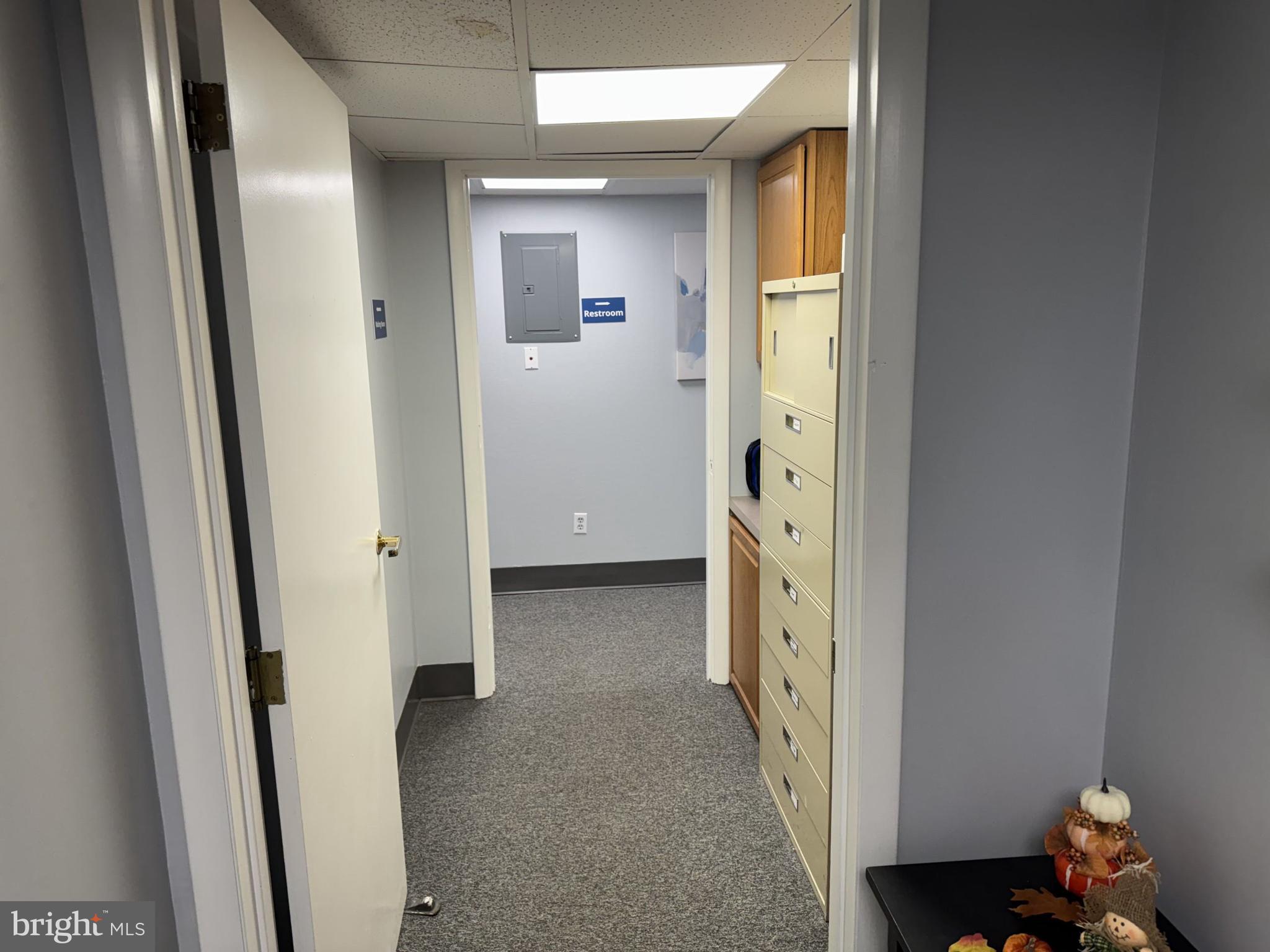 HIGHLANDS - Commercial Lease