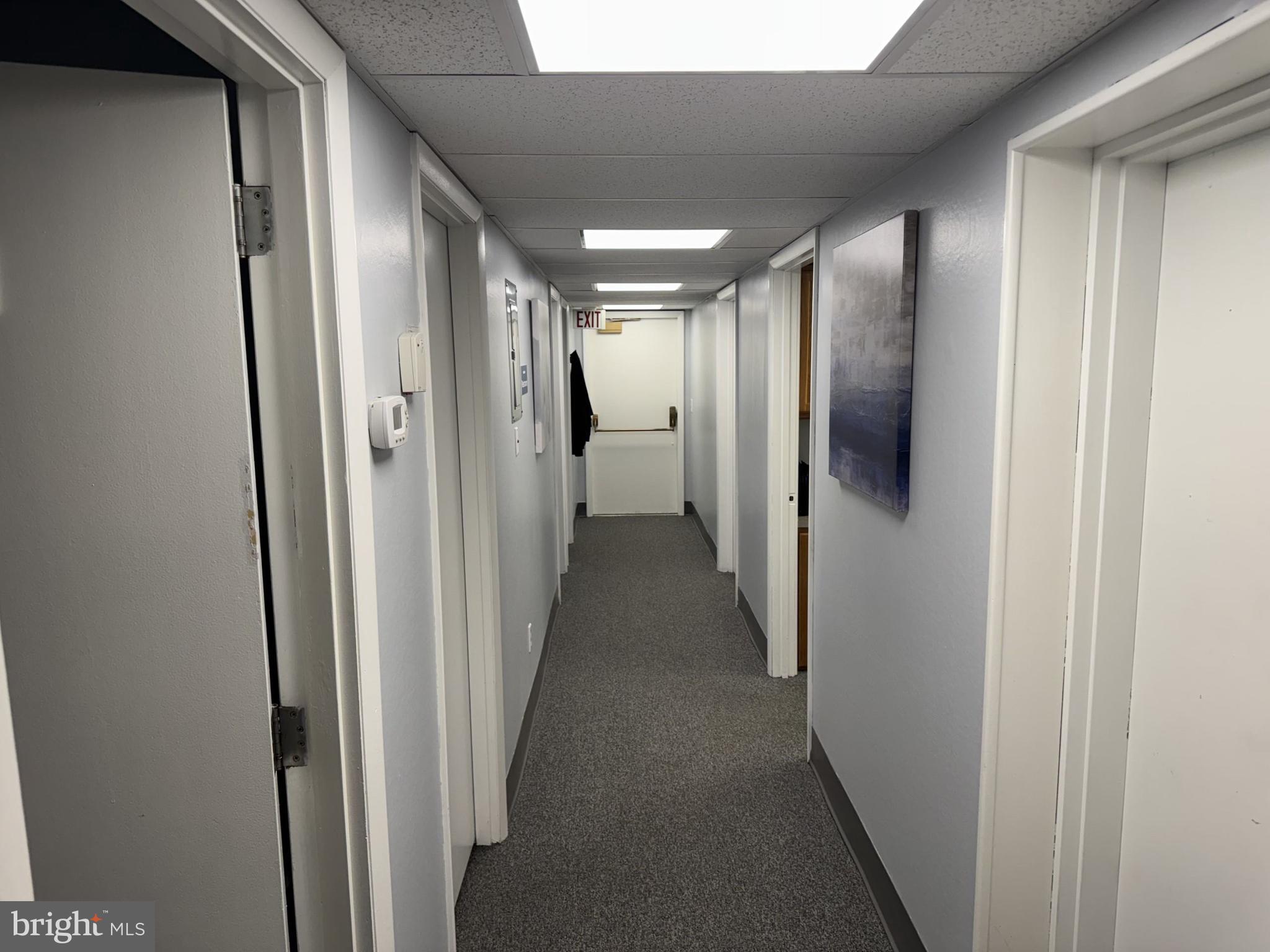 HIGHLANDS - Commercial Lease