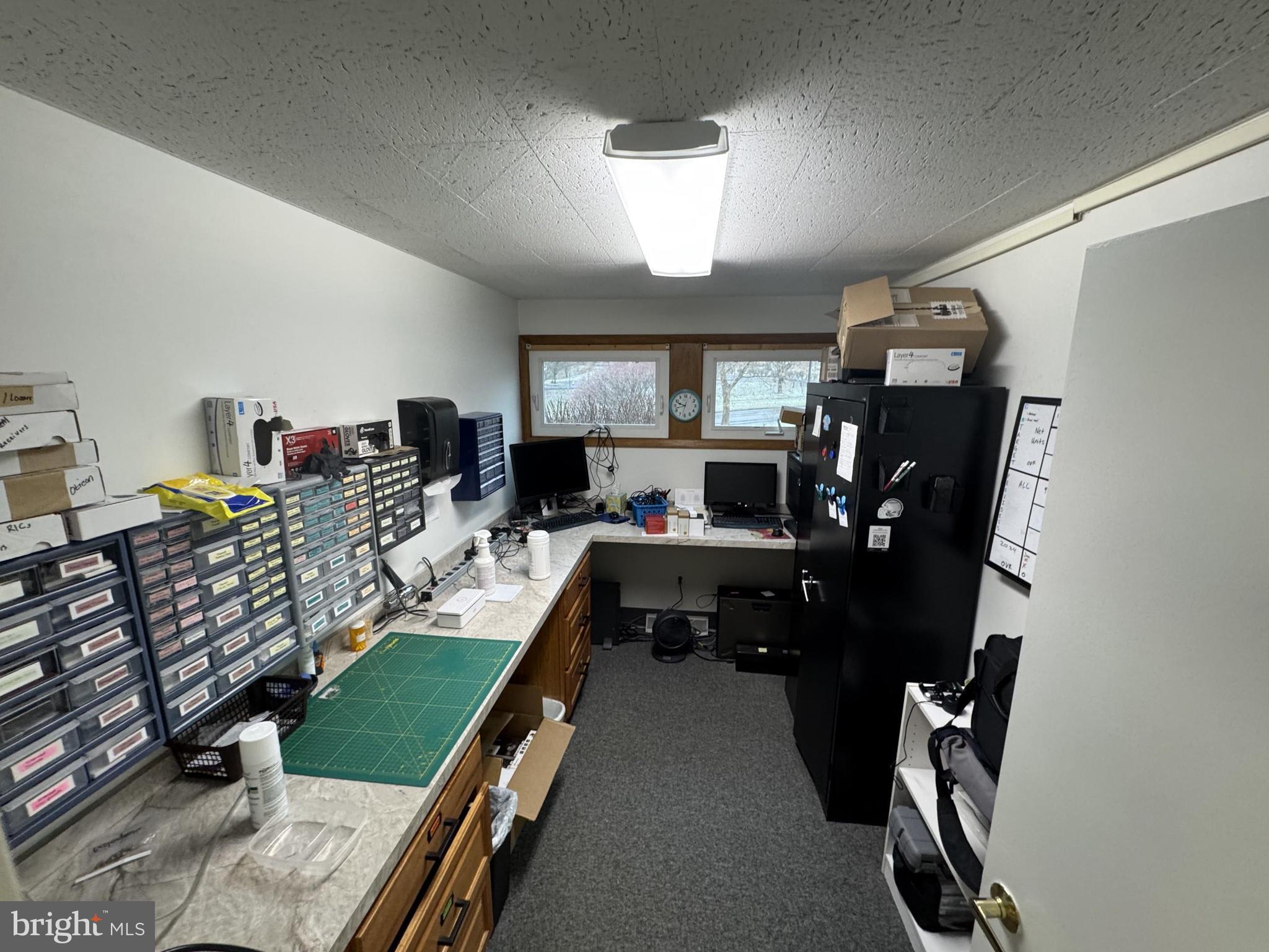 HIGHLANDS - Commercial Lease