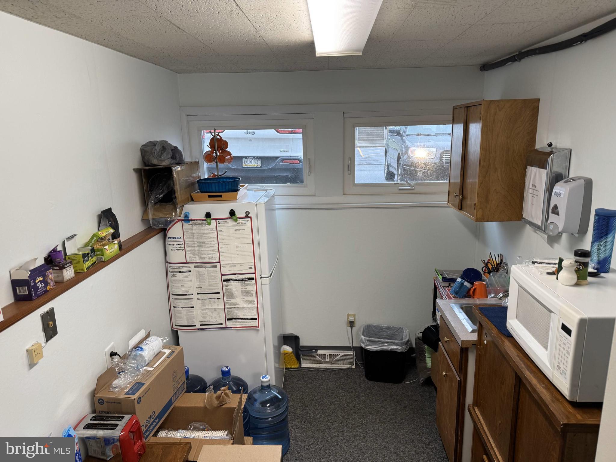 HIGHLANDS - Commercial Lease