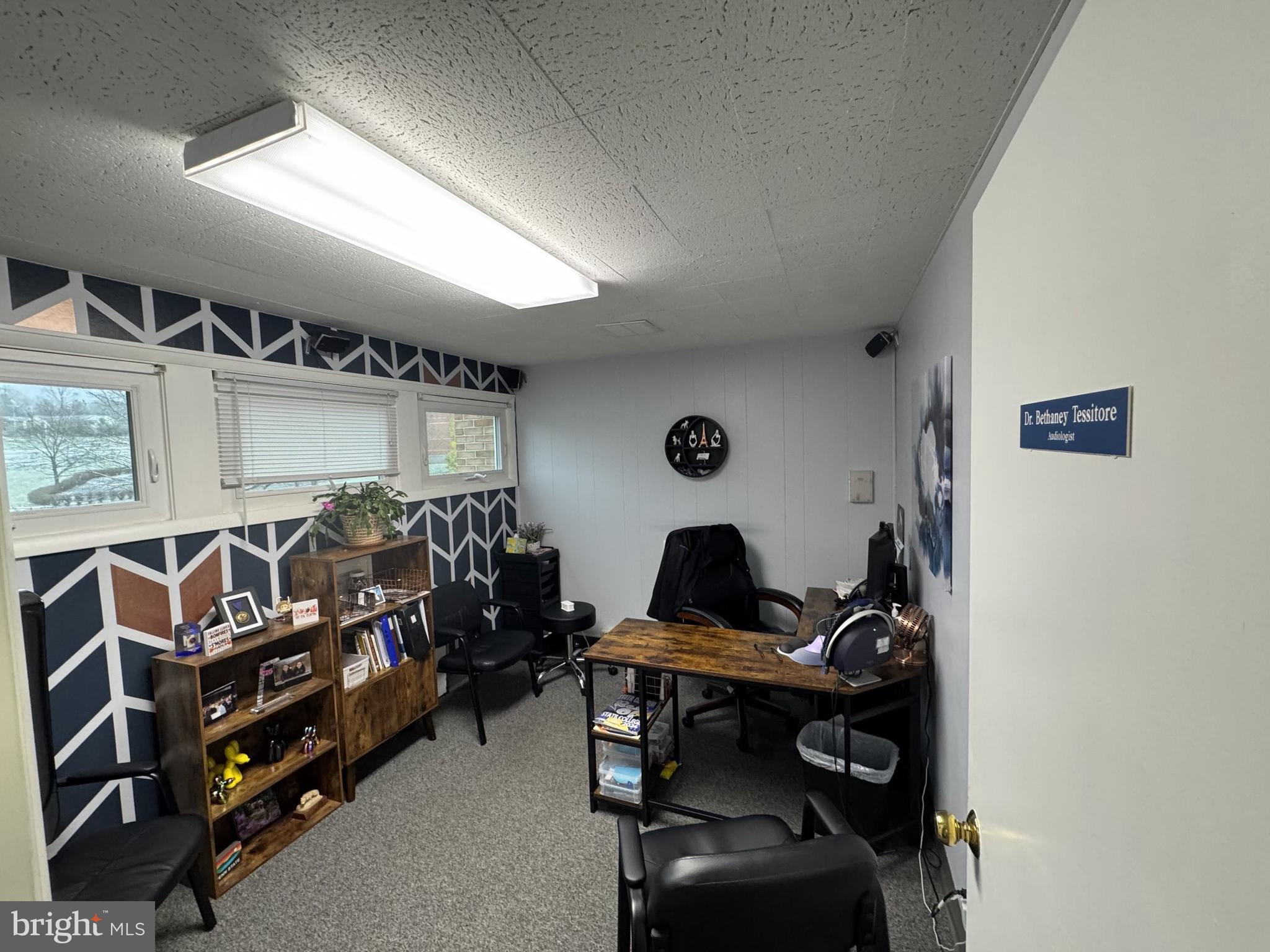 HIGHLANDS - Commercial Lease