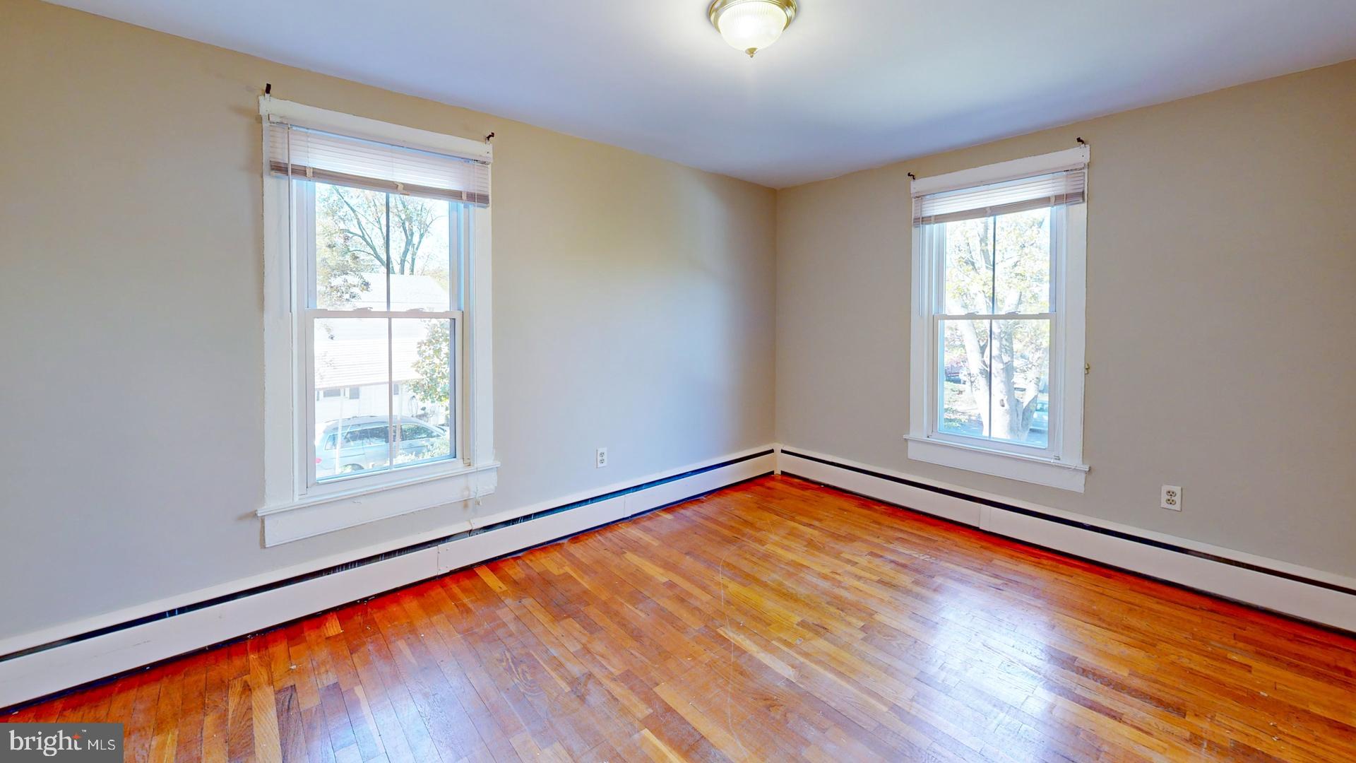 EASTON - Residential