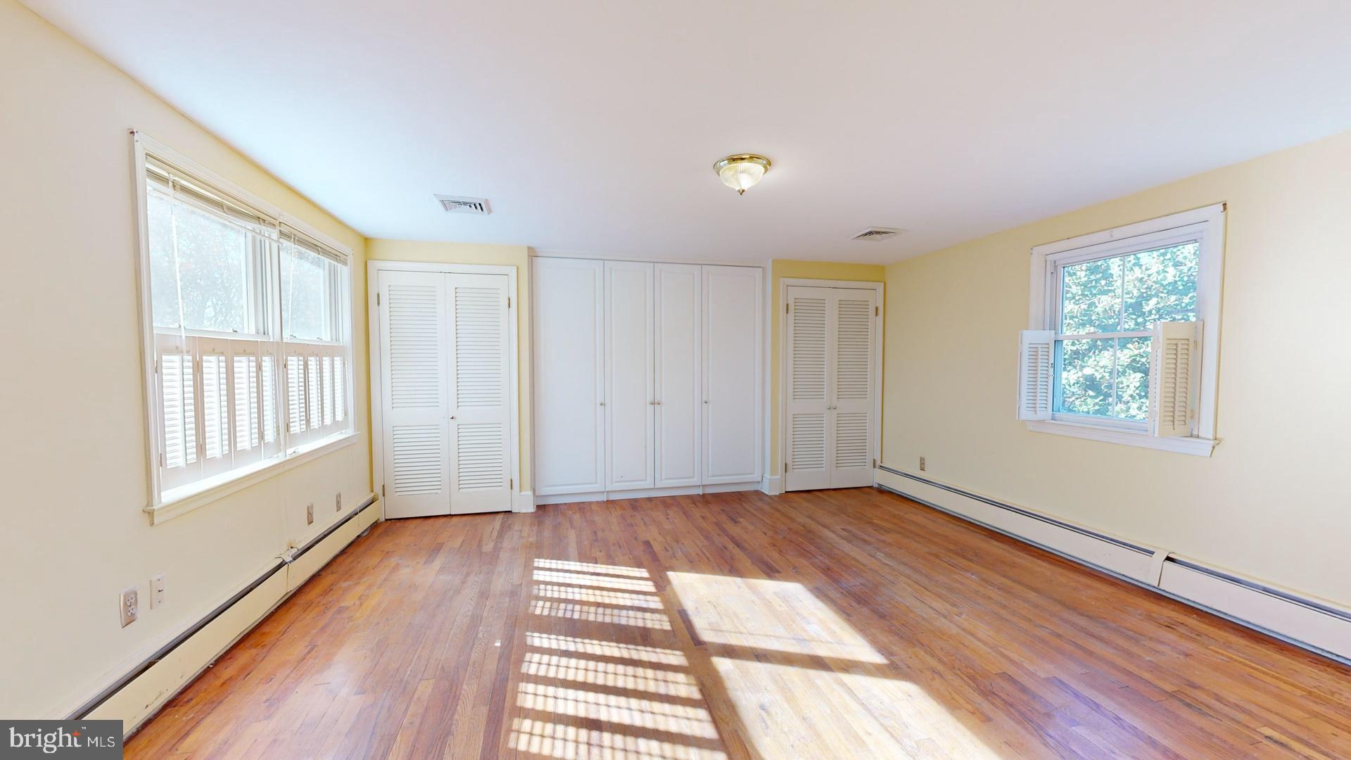 EASTON - Residential