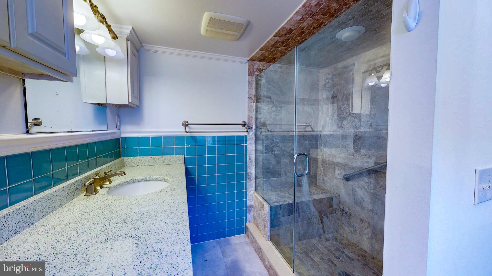 EASTON - Residential