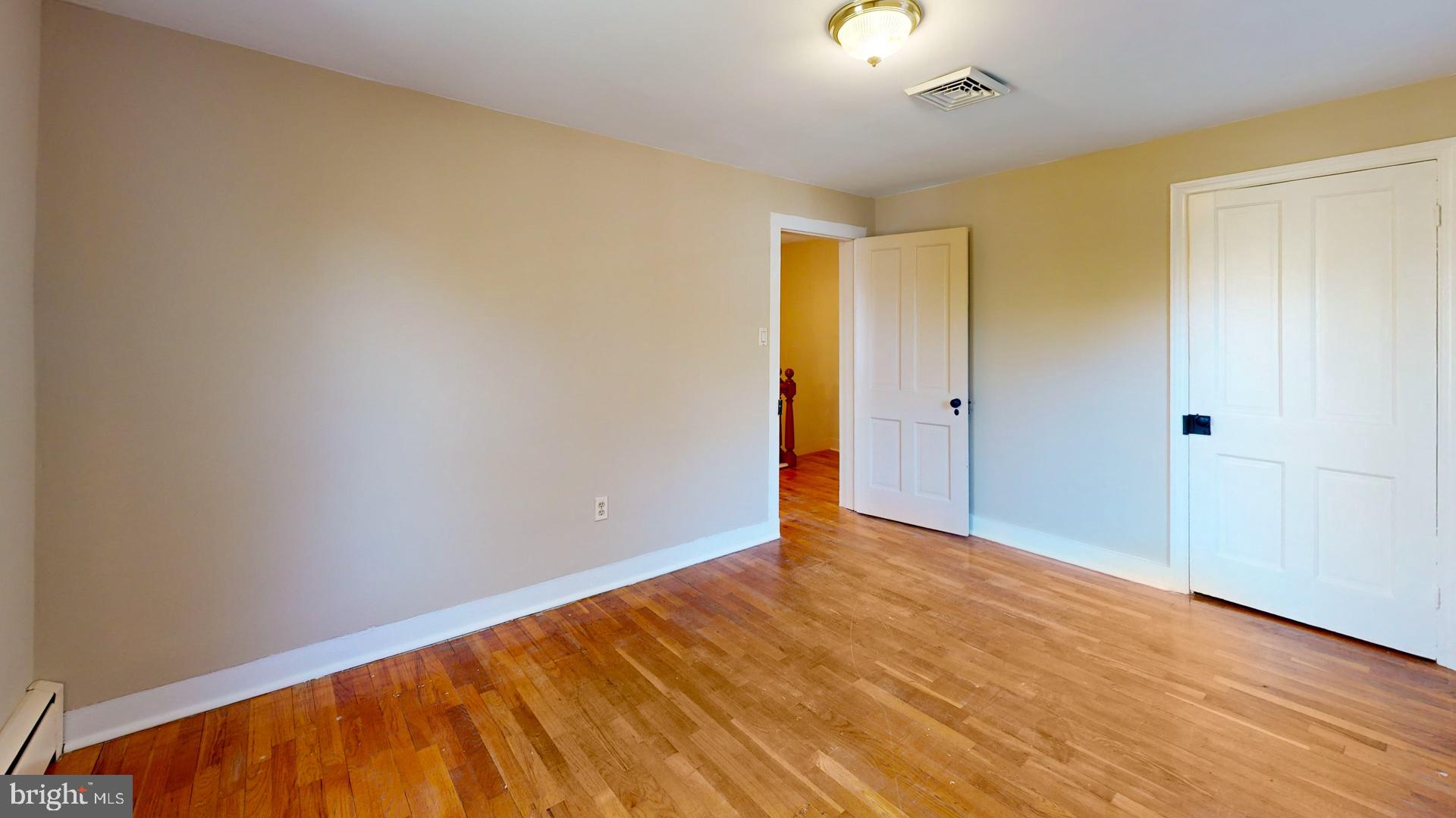 EASTON - Residential