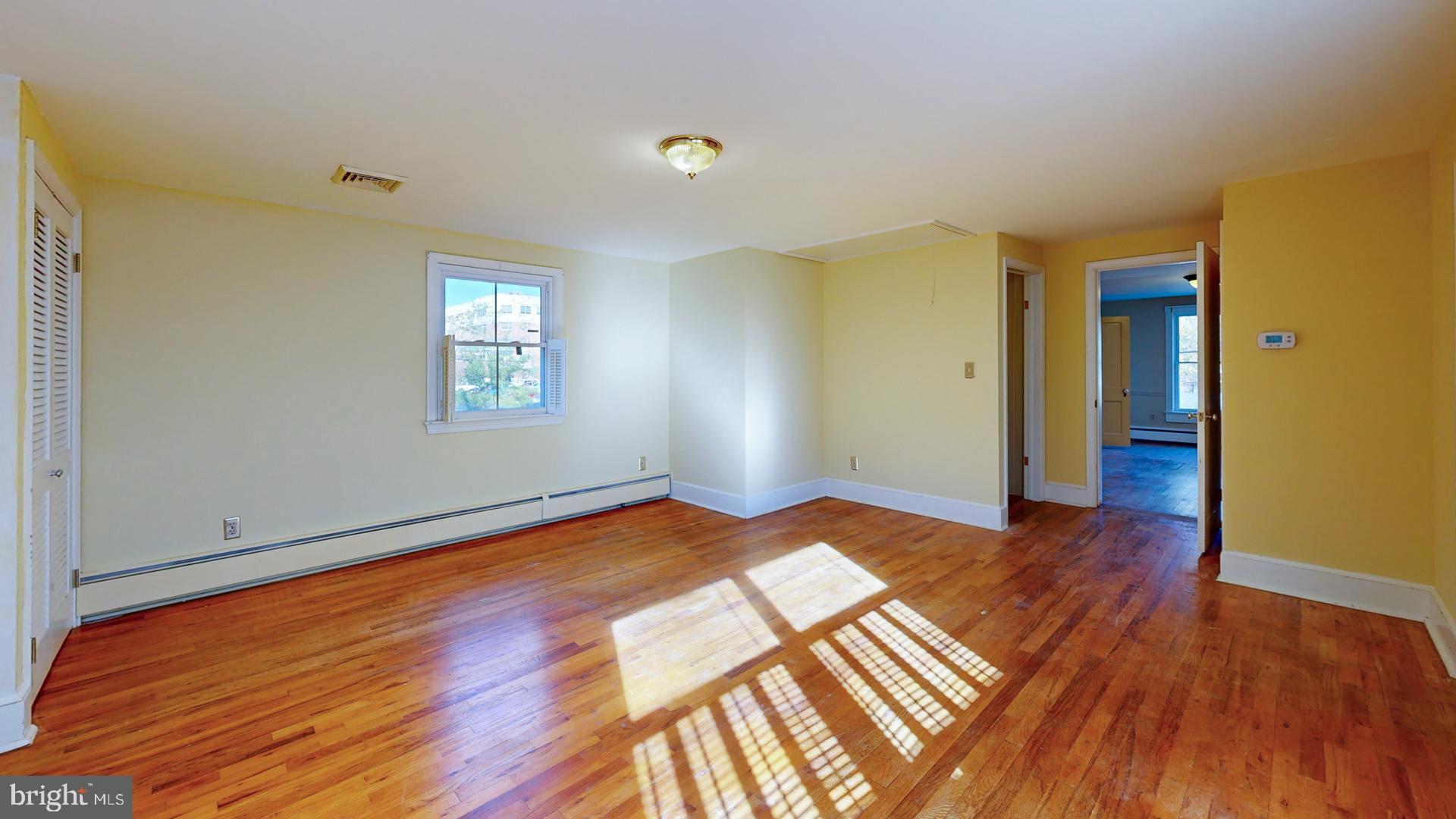 EASTON - Residential