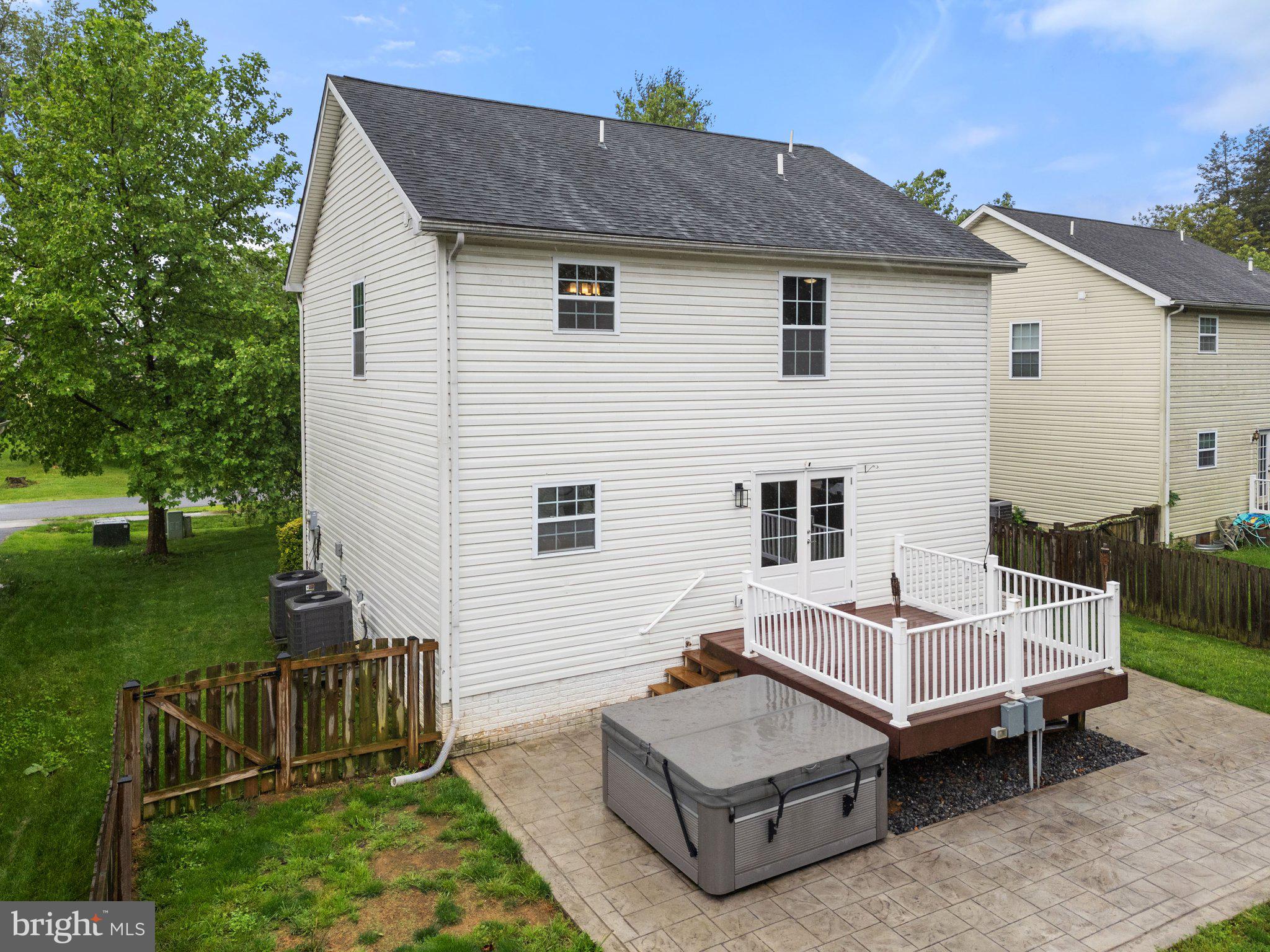 ASHLEY BRIN - Residential