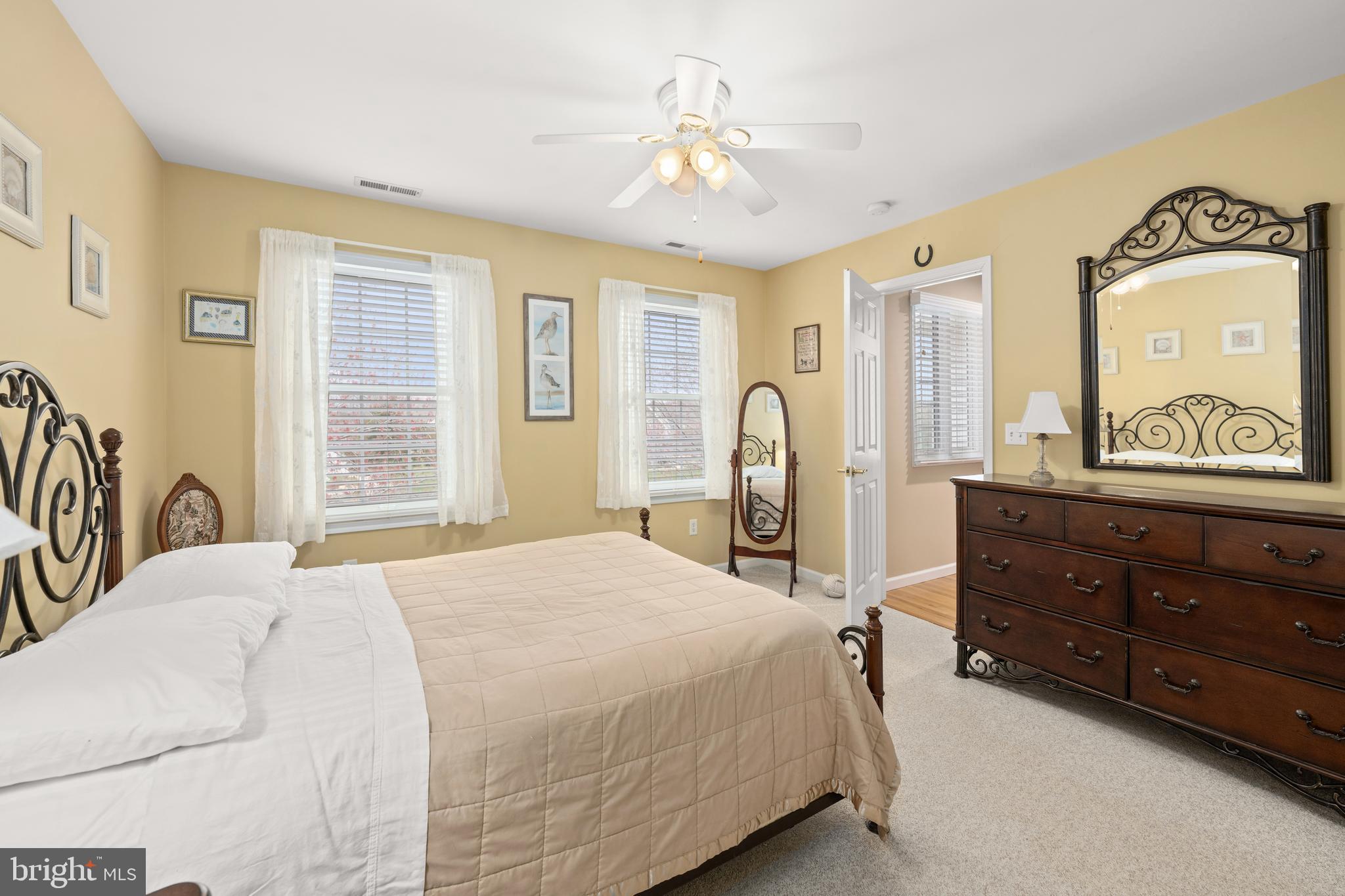 WOLFE POINTE - Residential