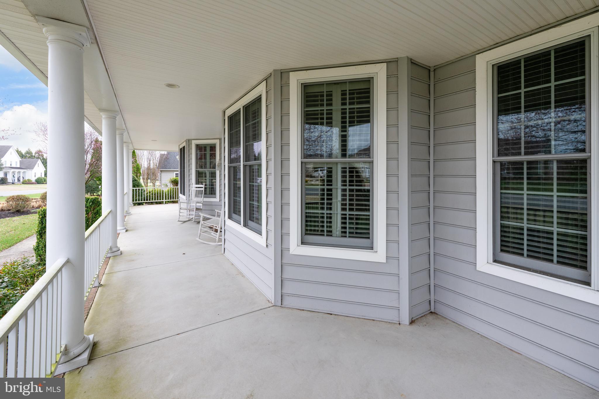 WOLFE POINTE - Residential