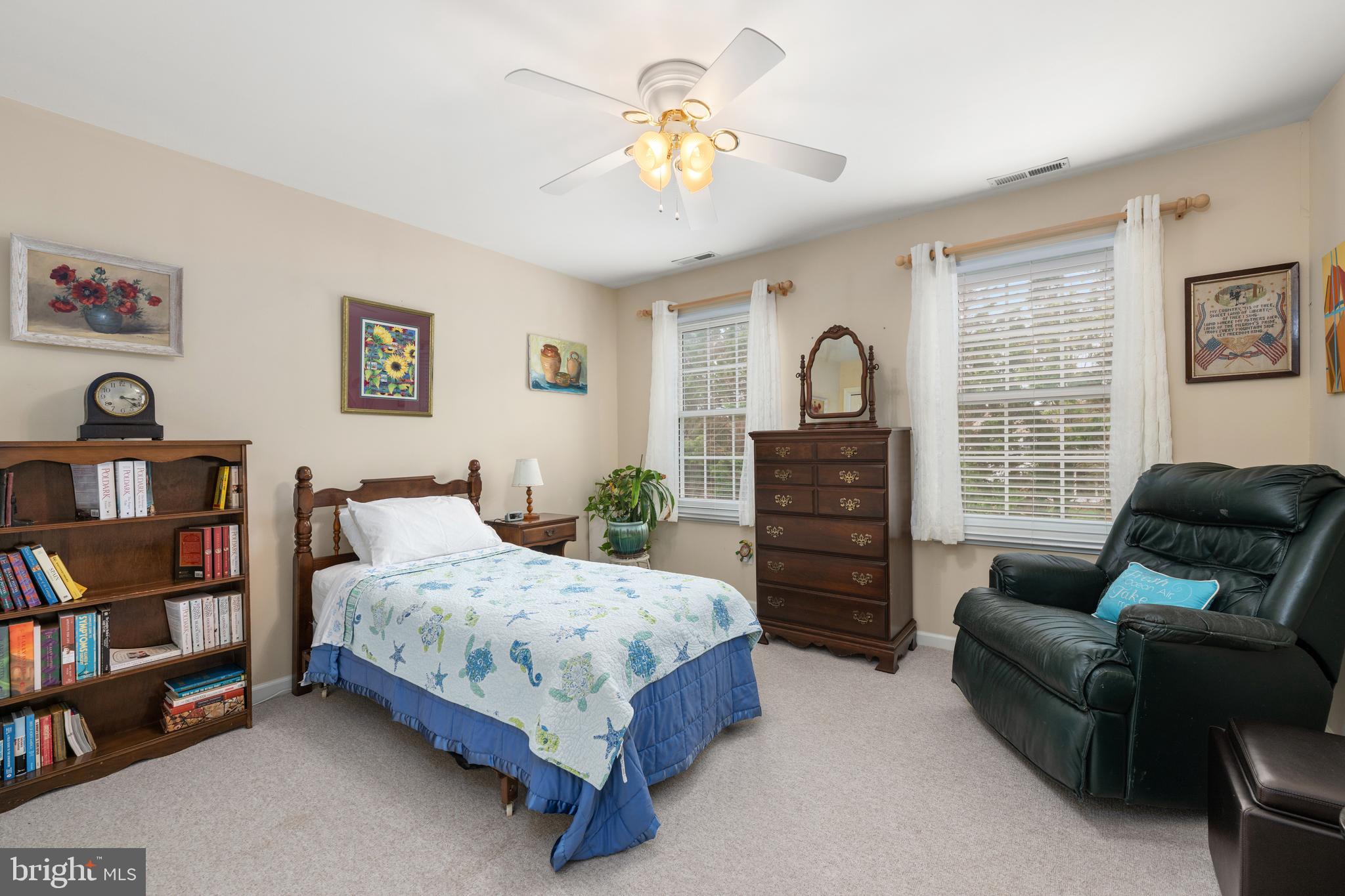 WOLFE POINTE - Residential