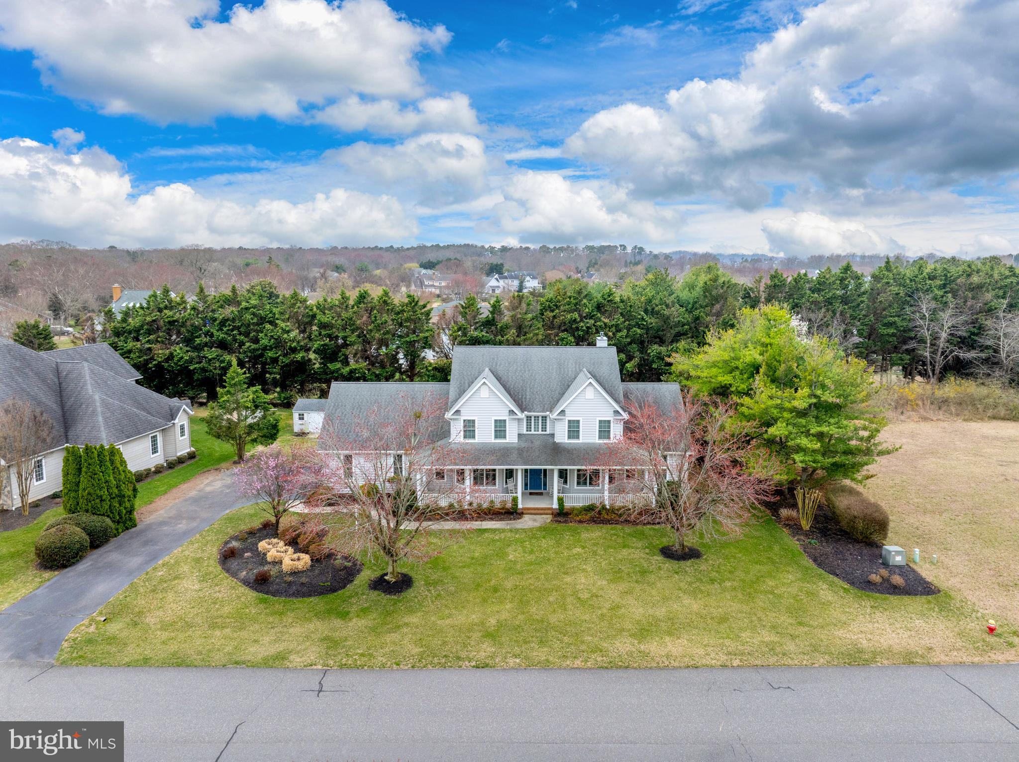 WOLFE POINTE - Residential