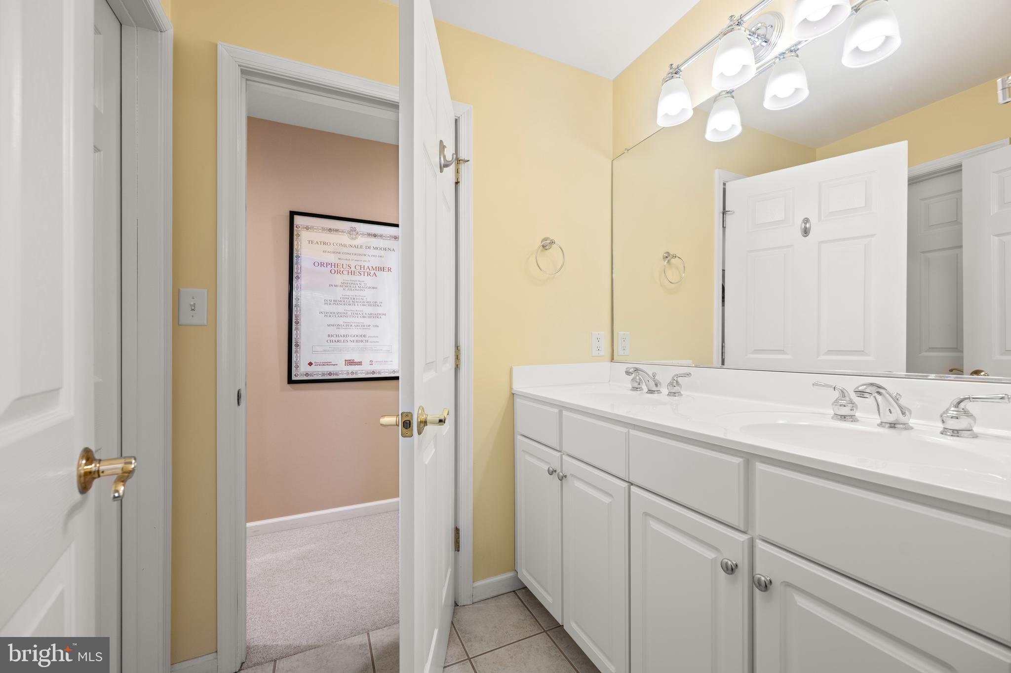 WOLFE POINTE - Residential