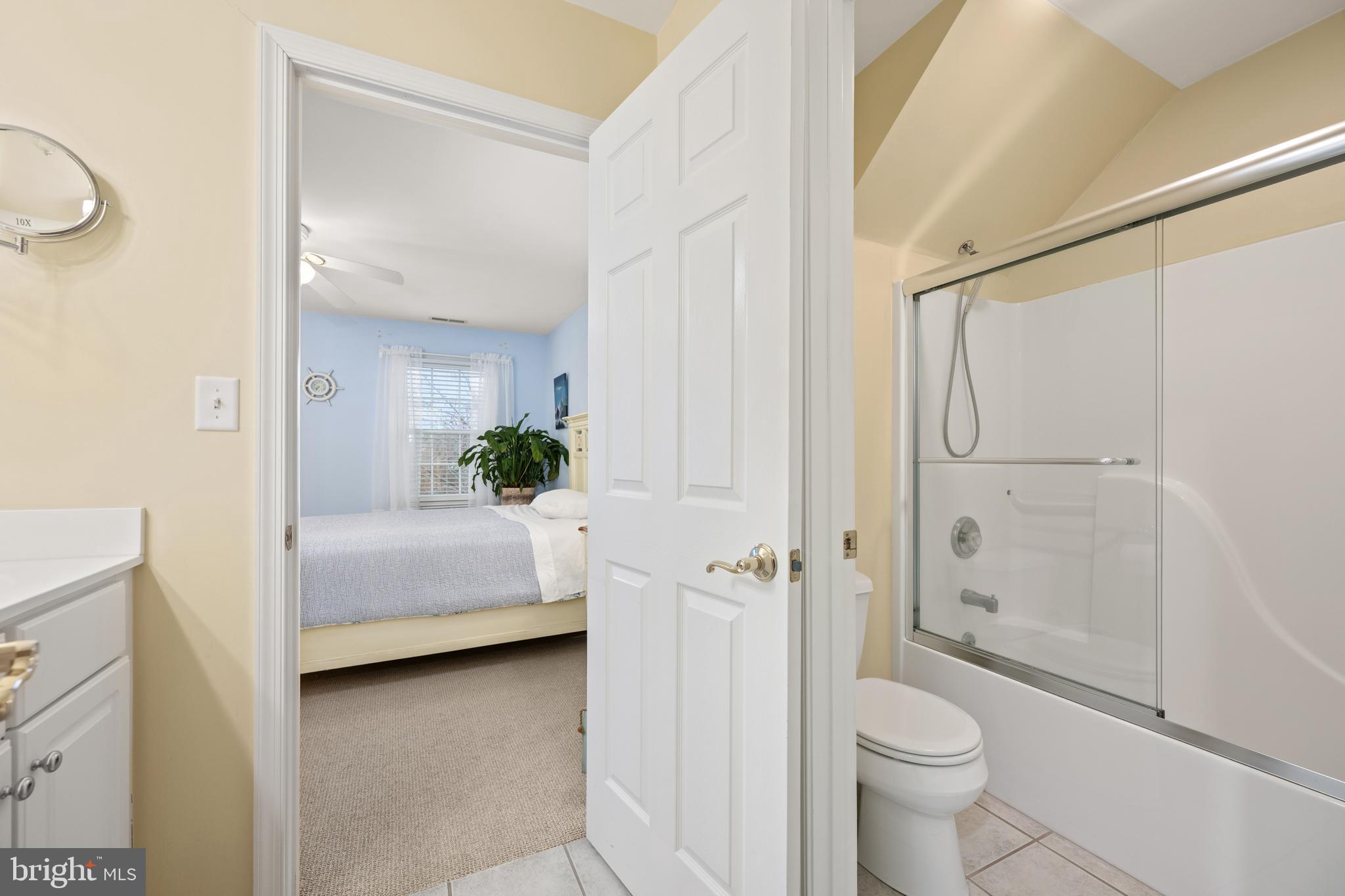 WOLFE POINTE - Residential