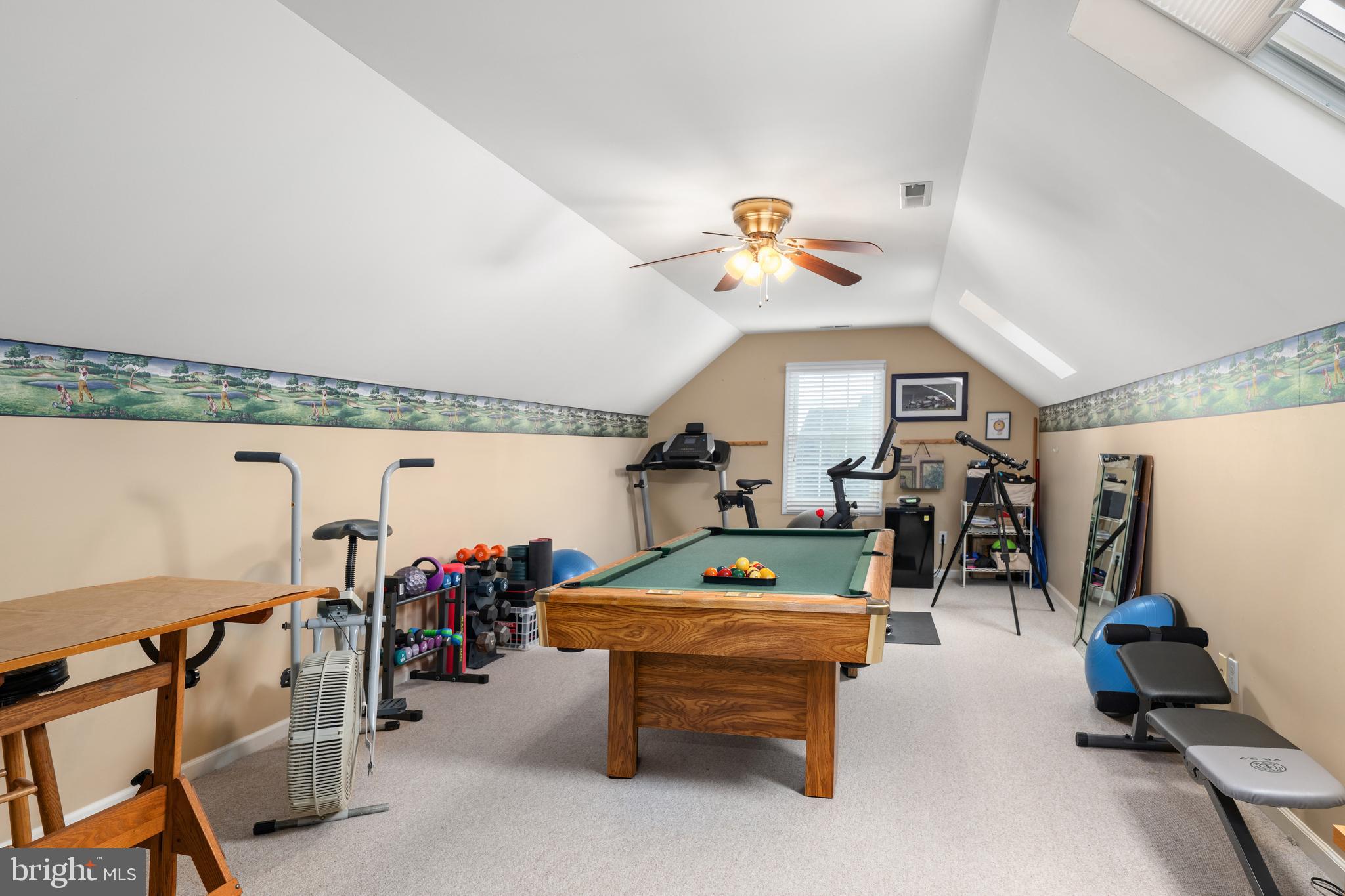 WOLFE POINTE - Residential