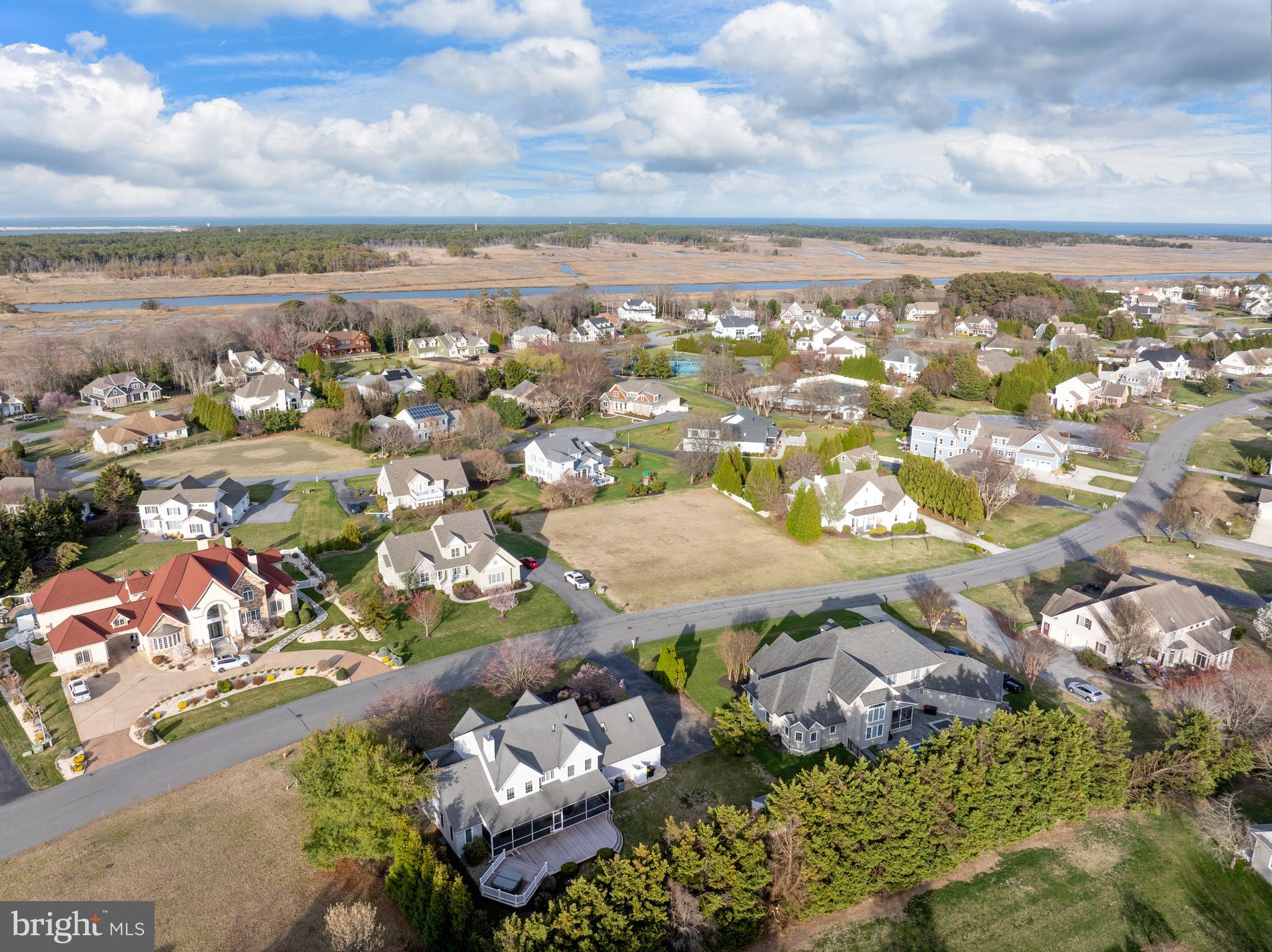 WOLFE POINTE - Residential