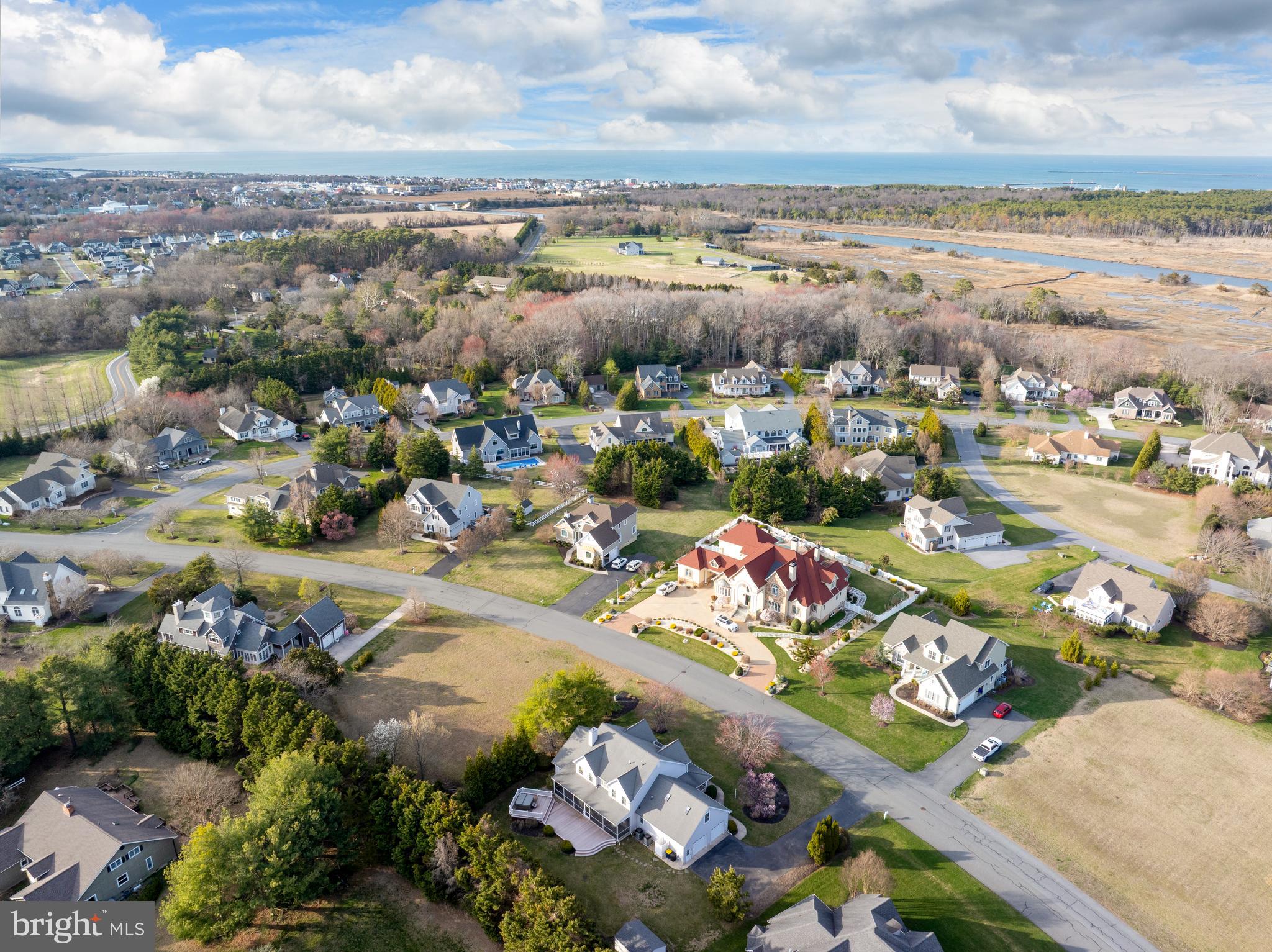 WOLFE POINTE - Residential