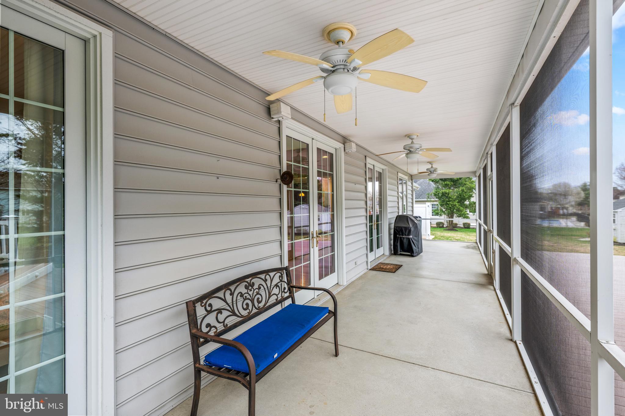 WOLFE POINTE - Residential