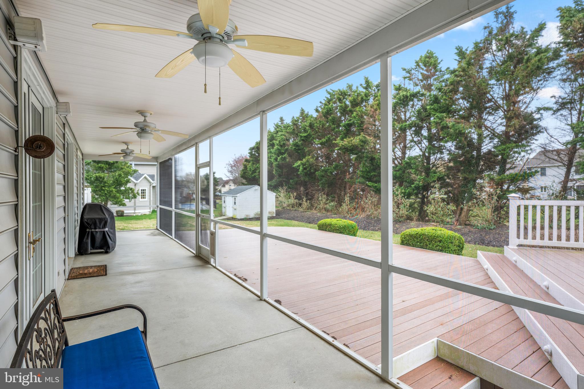 WOLFE POINTE - Residential