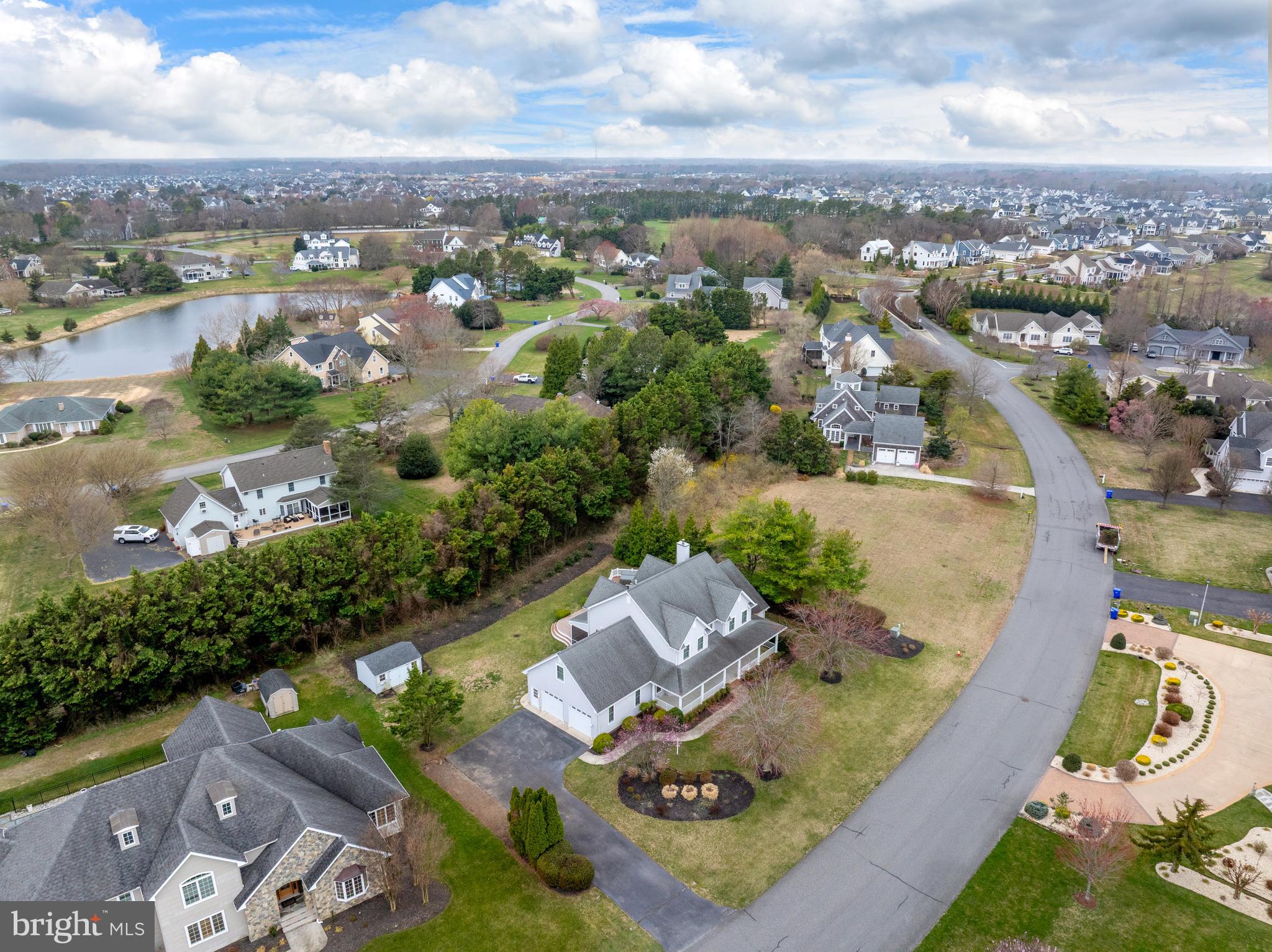 WOLFE POINTE - Residential